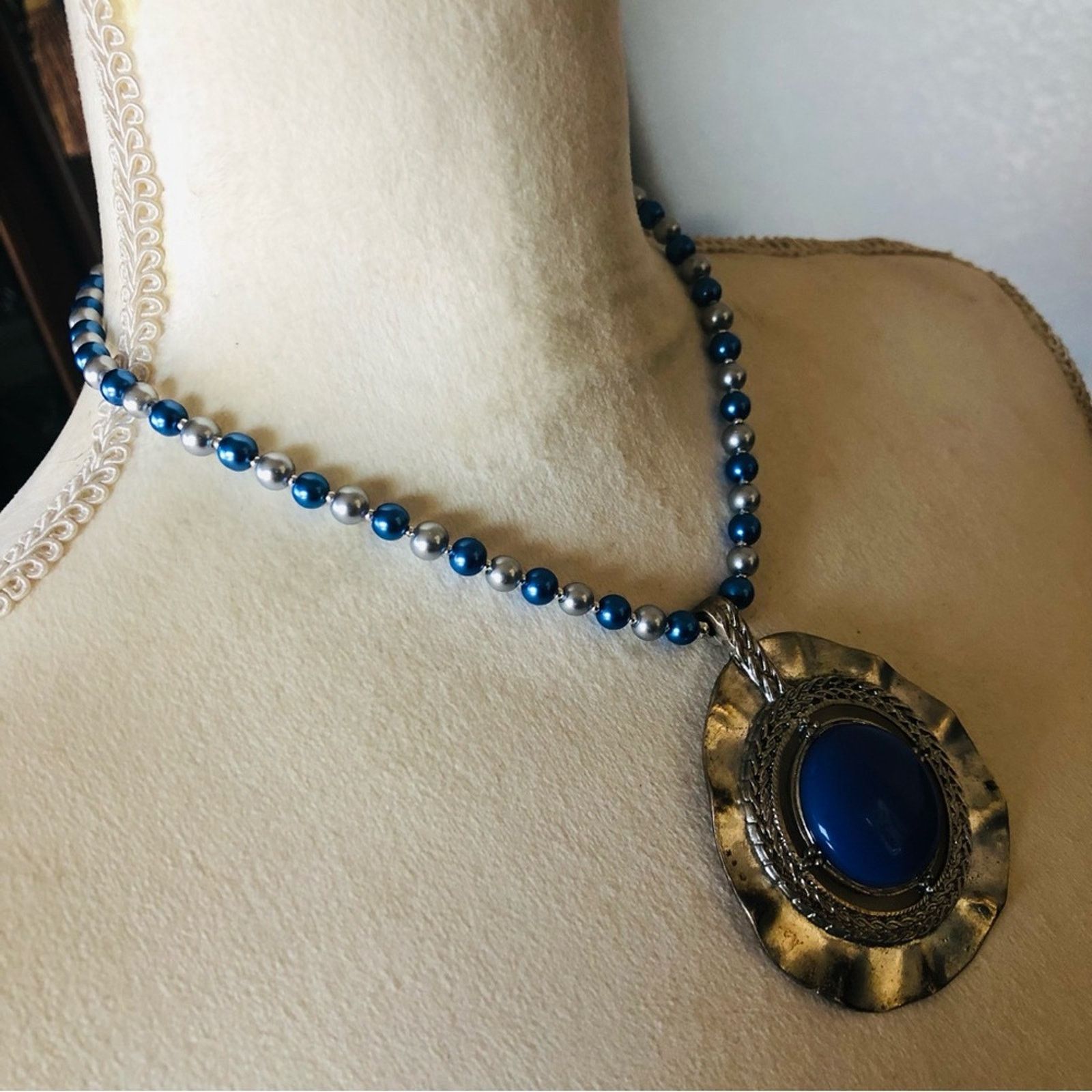 Handmade Handcrafted repurpose large blue chalcedony Pearl necklace Size ONE SIZE - 3 Thumbnail
