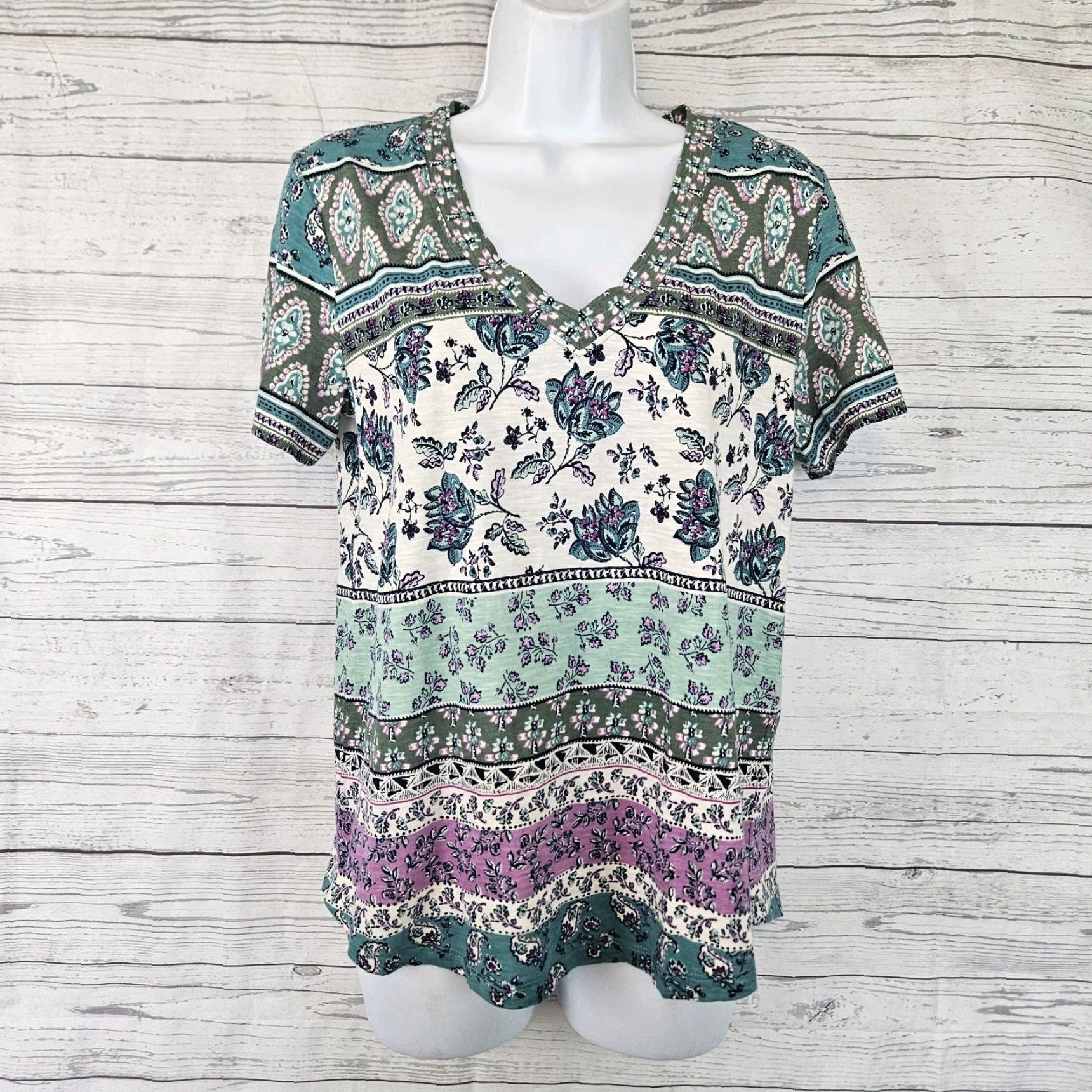 Loft Ann Taylor LOFT Womens Tee Small Green Purple Floral Paisley Cotton T-Shirt V-Neck Size S / US 4 / IT 40 - 2 Thumbnail