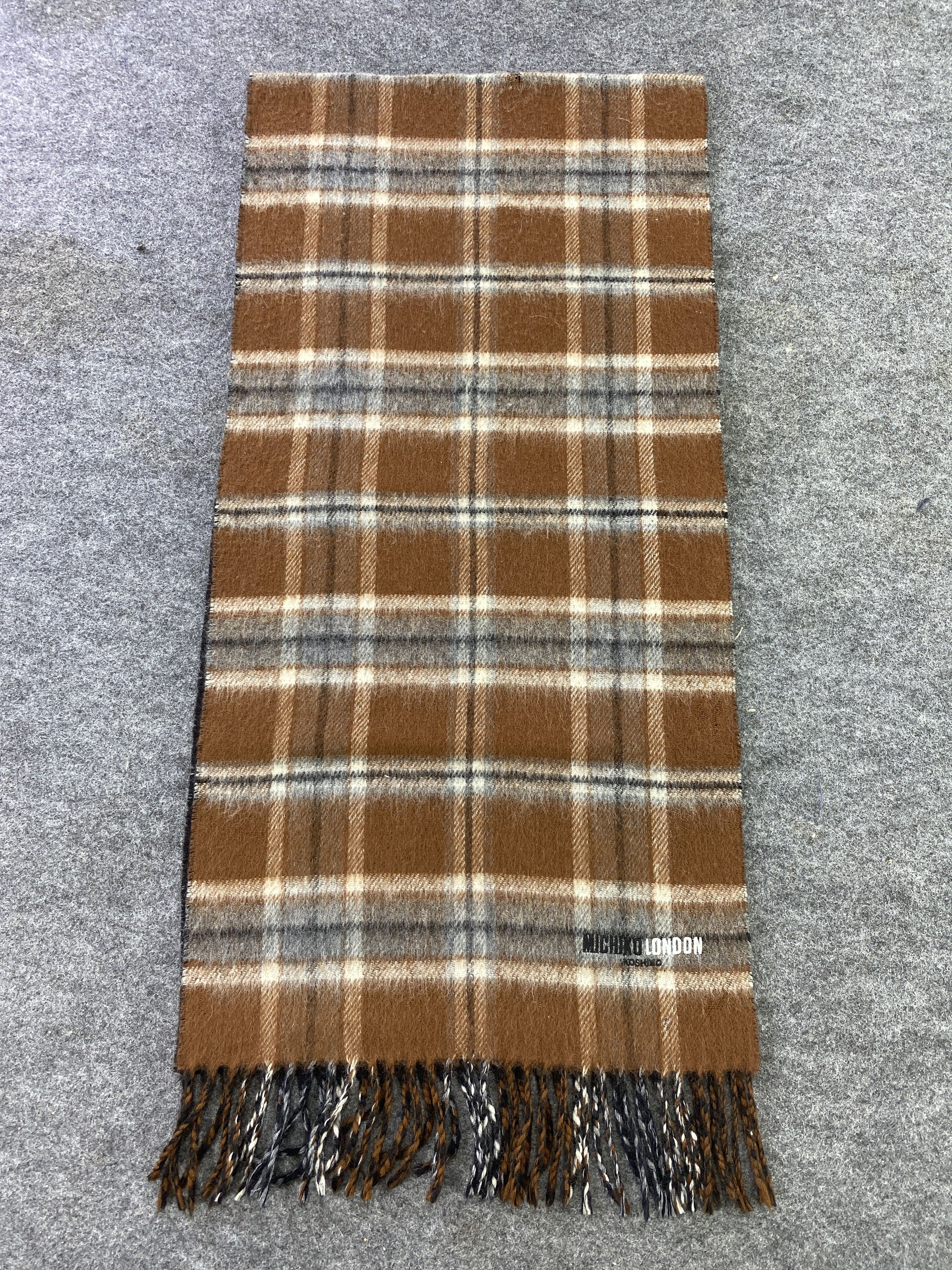 Michiko Koshino London Michiko Koshino London Scarf / Muffler / Neckwear -T559 Size ONE SIZE - 2 Thumbnail