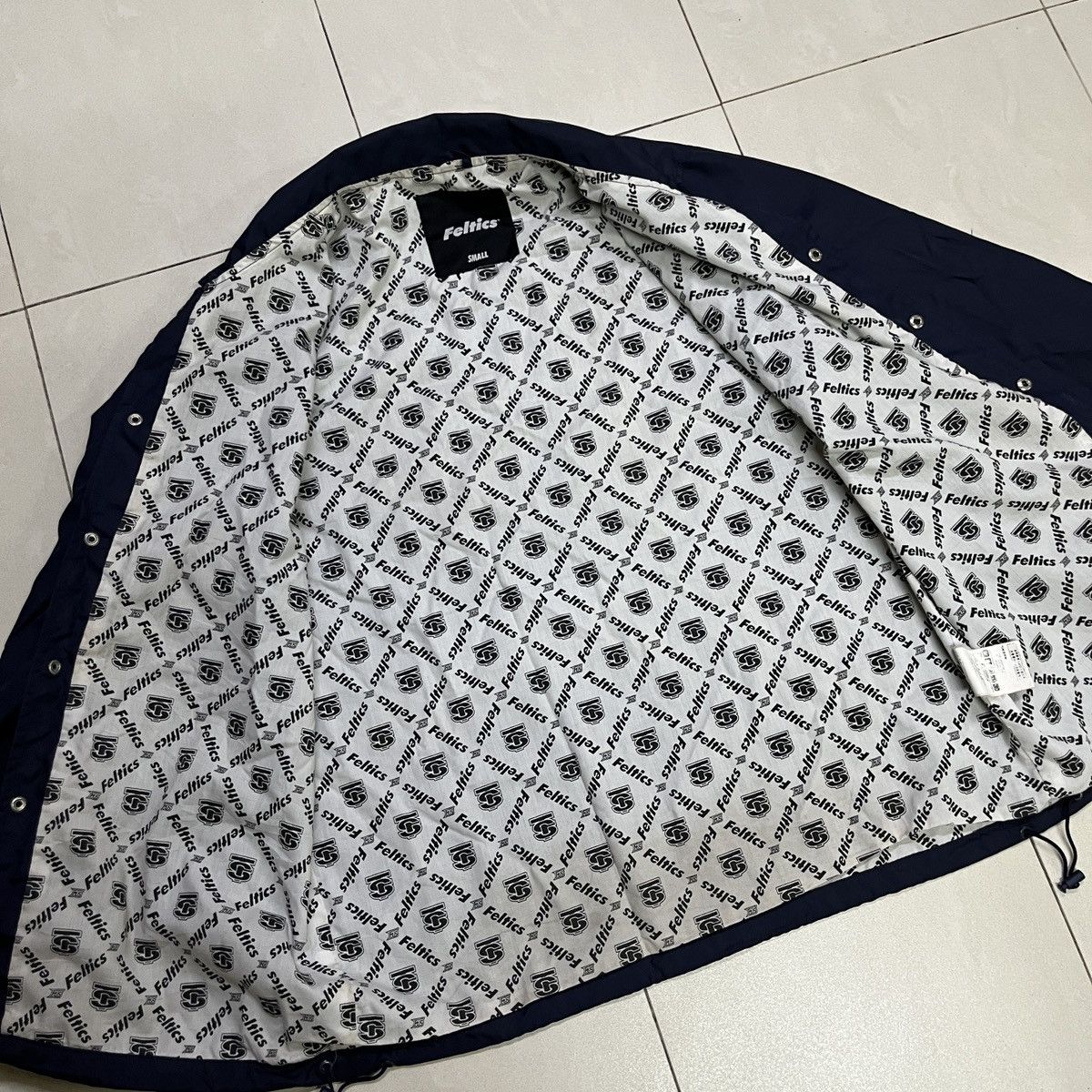 Japanese Brand × Vintage Feltics Reflective Coach Jacket Size US S / EU 44-46 / 1 - 12 Thumbnail