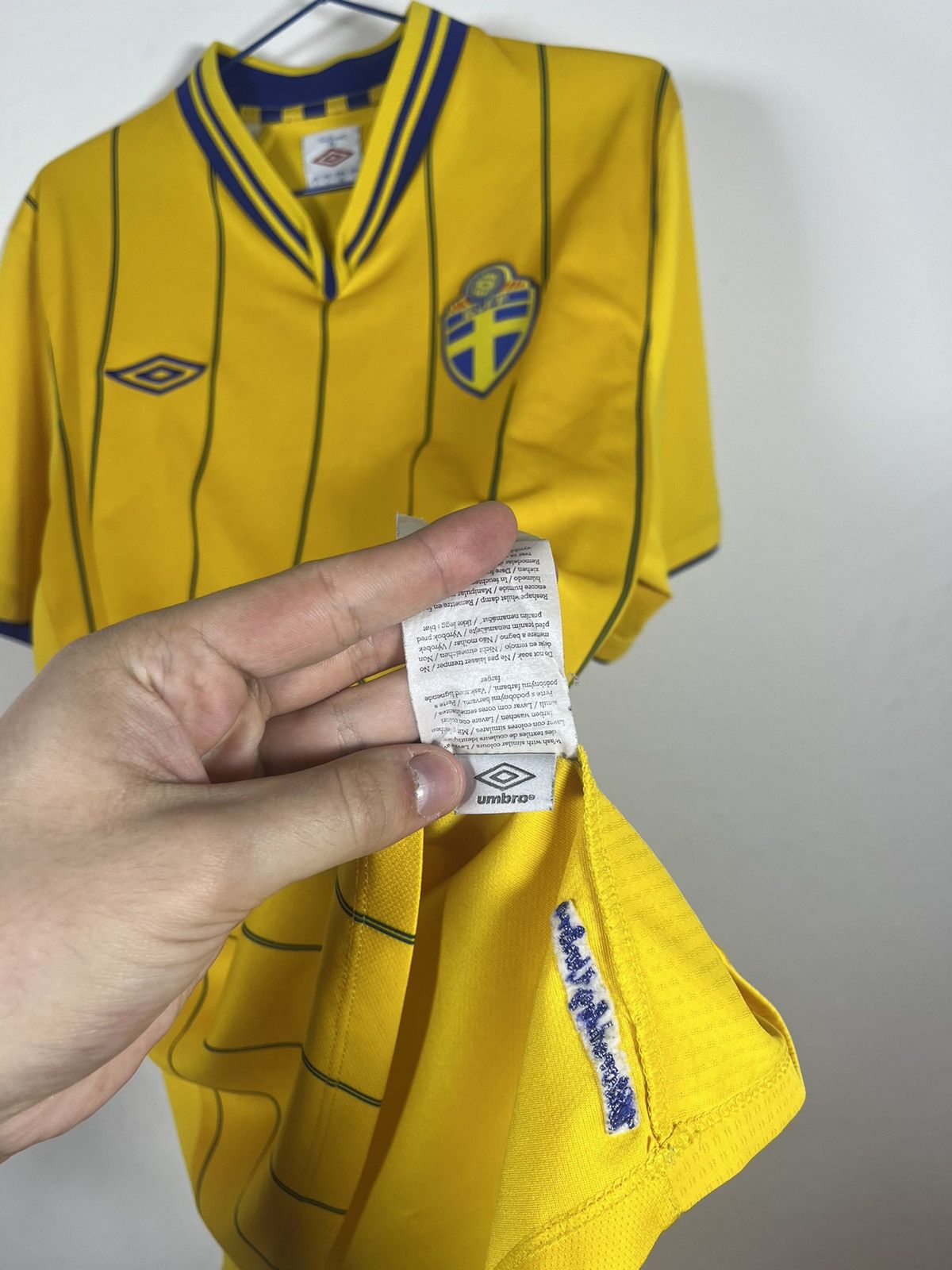 Umbro Umbro Sweden Football Jersey Home 2012 Streetwear Size US L / EU 52-54 / 3 - 7 Thumbnail
