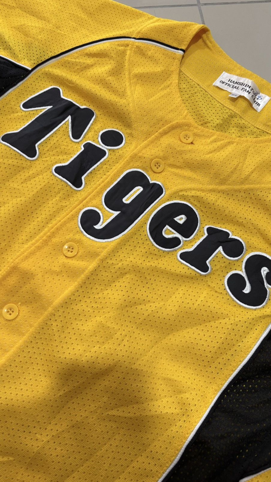 Japanese Brand Hanshin Tigers Japanese Baseball Jersey Mizuno Size US S / EU 44-46 / 1 - 3 Thumbnail