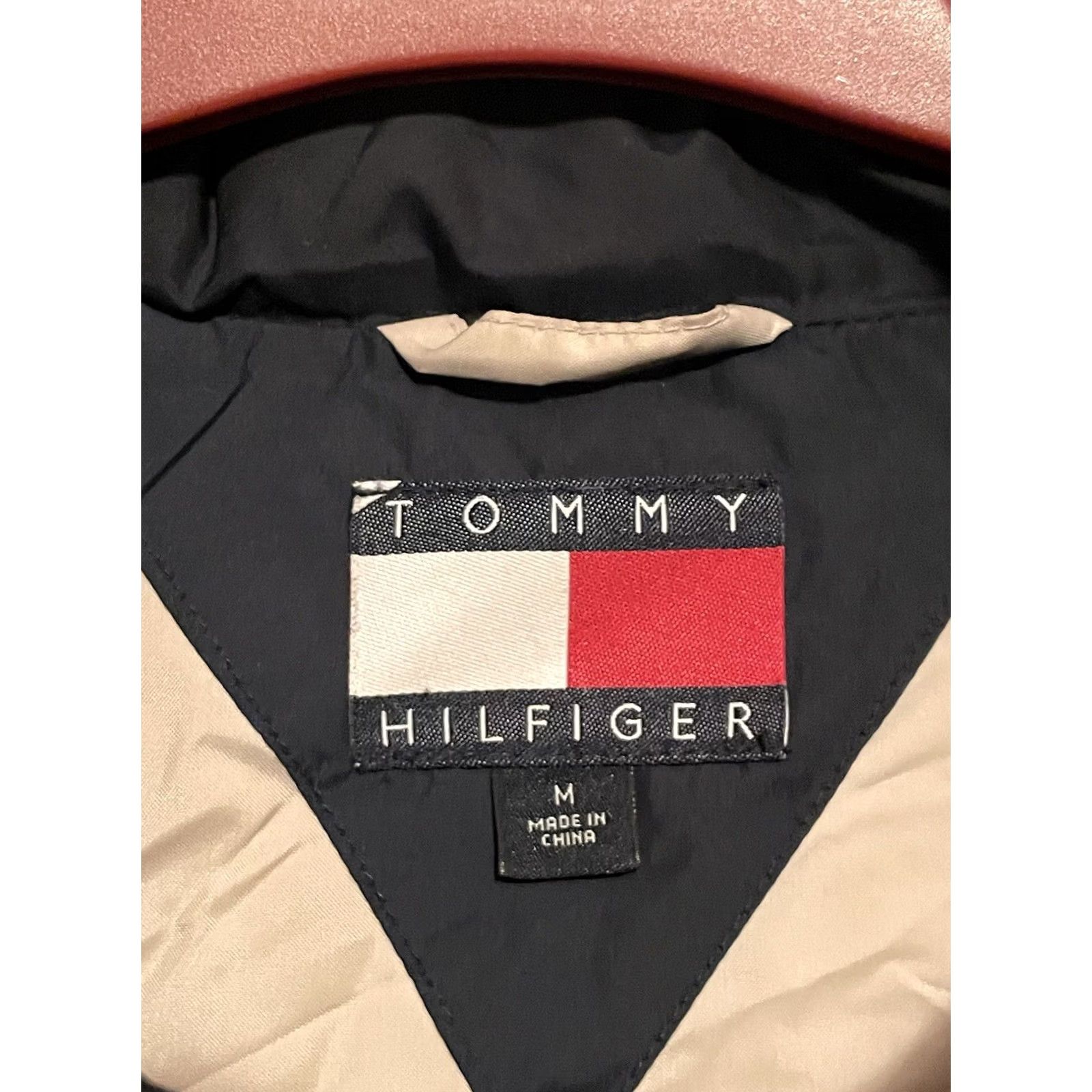 Tommy Hilfiger VINTAGE Tommy Hilfiger Jacket Mens M Blue Puffer Vest Size Down Insulated E257 Size US M / EU 48-50 / 2 - 5 Thumbnail