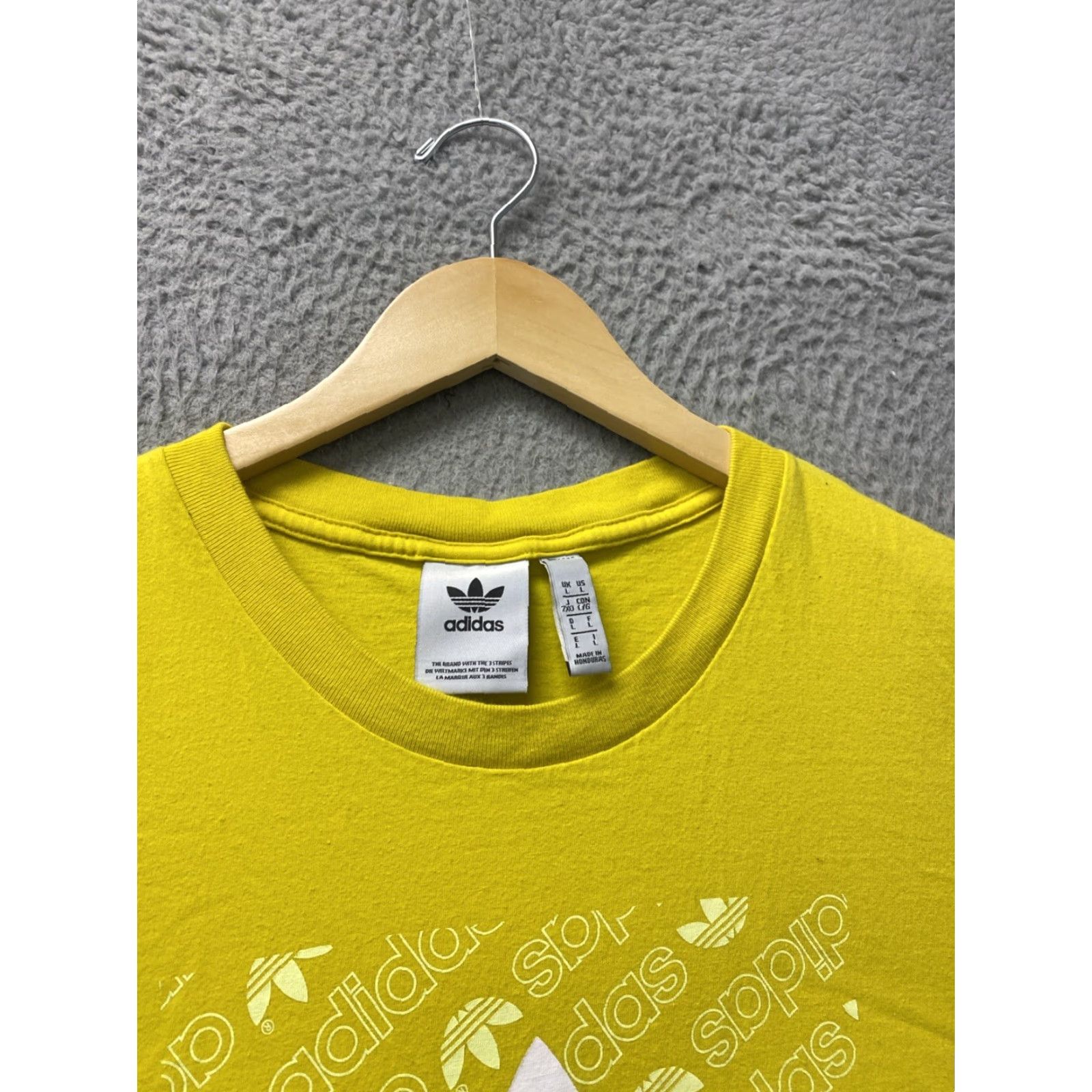 Adidas adidas MONOGRAM SQUARE Retro Men T-Shirt Tee Yellow Large / 119-1 Size US L / EU 52-54 / 3 - 4 Thumbnail