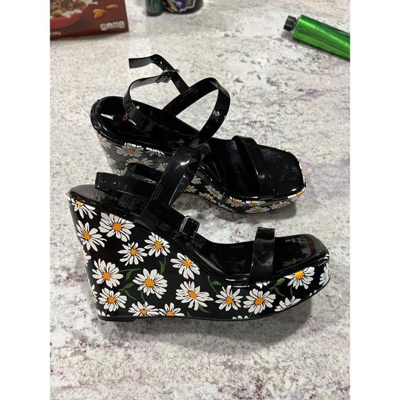 Betsey Johnson Betsey Johnson Landry Wedge In Daisy Multi‎ Print - NWOT - S Size US 8 / IT 38 - 3 Thumbnail