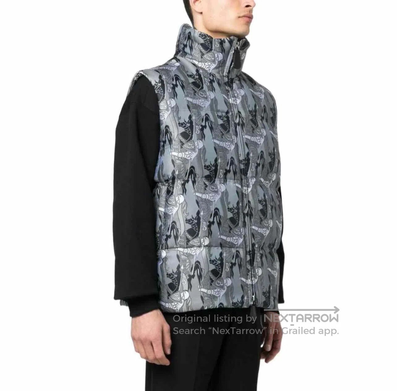 Burberry Burberry SS23 Geometric Zip Stand Collar Vest. Size US XS / EU 42 / 0 - 8 Thumbnail