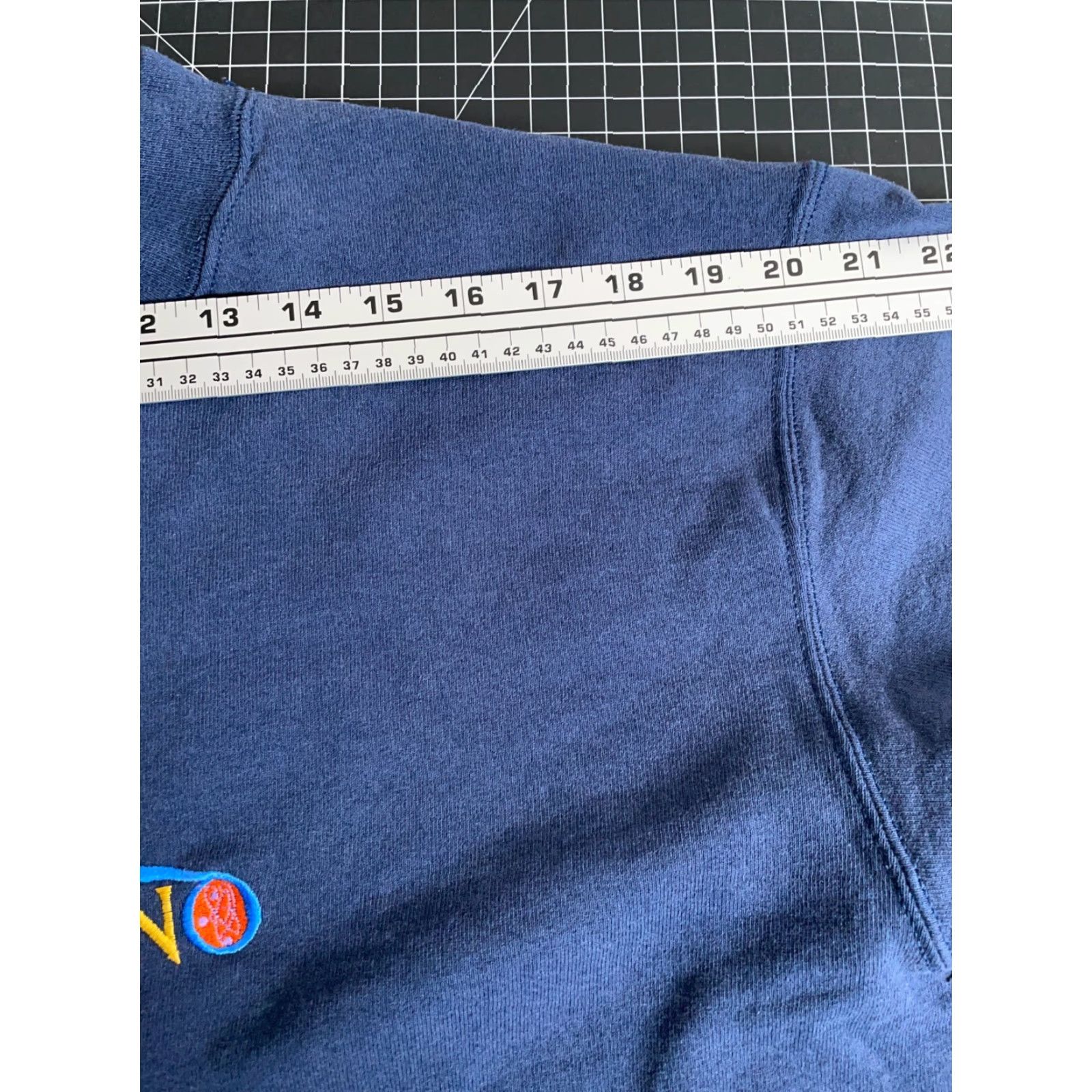 Vintage VTG Ireland Embroidered Sweatshirt Adult Large Dark Blue Screen Stars Tag 90s Size US L / EU 52-54 / 3 - 7 Thumbnail