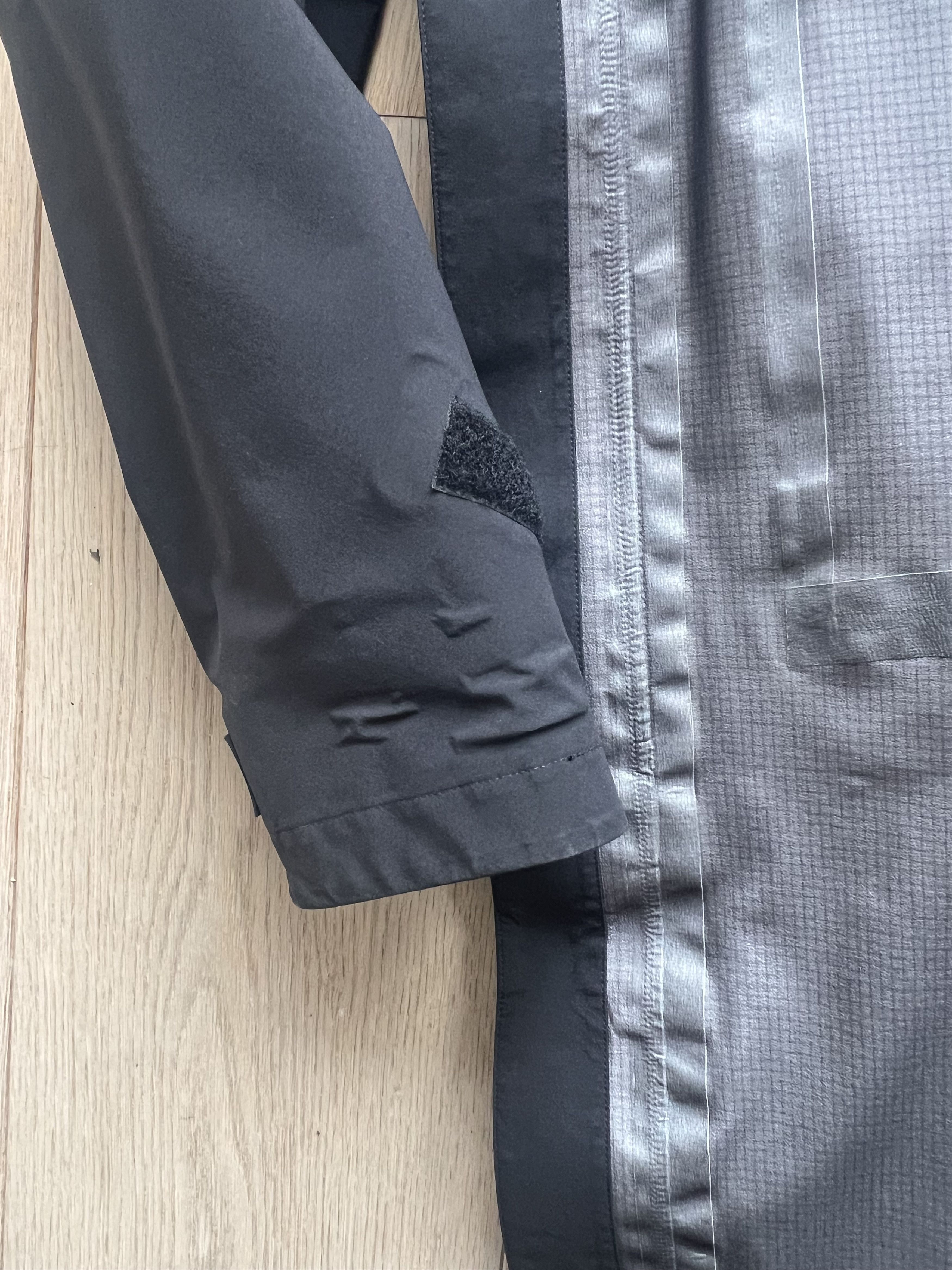 Acronym J61-GT Size US S / EU 44-46 / 1 - 18 Thumbnail