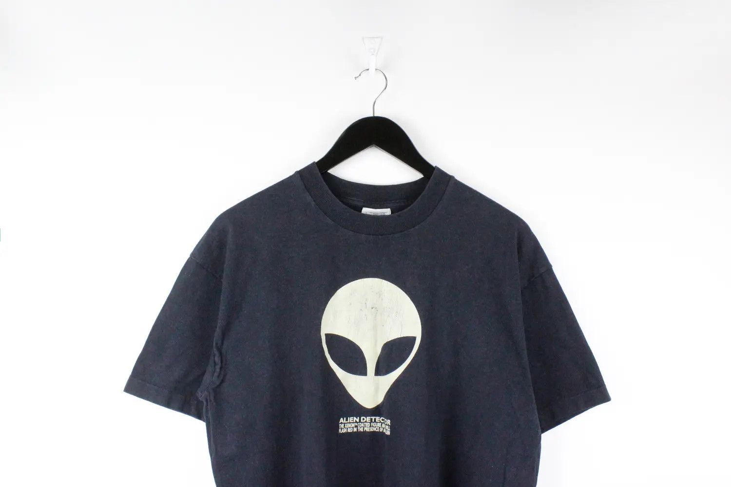 Alien Workshop Vintage 90's Aliens Detector The Xenon Graphic T-shirt Size US L / EU 52-54 / 3 - 2 Thumbnail