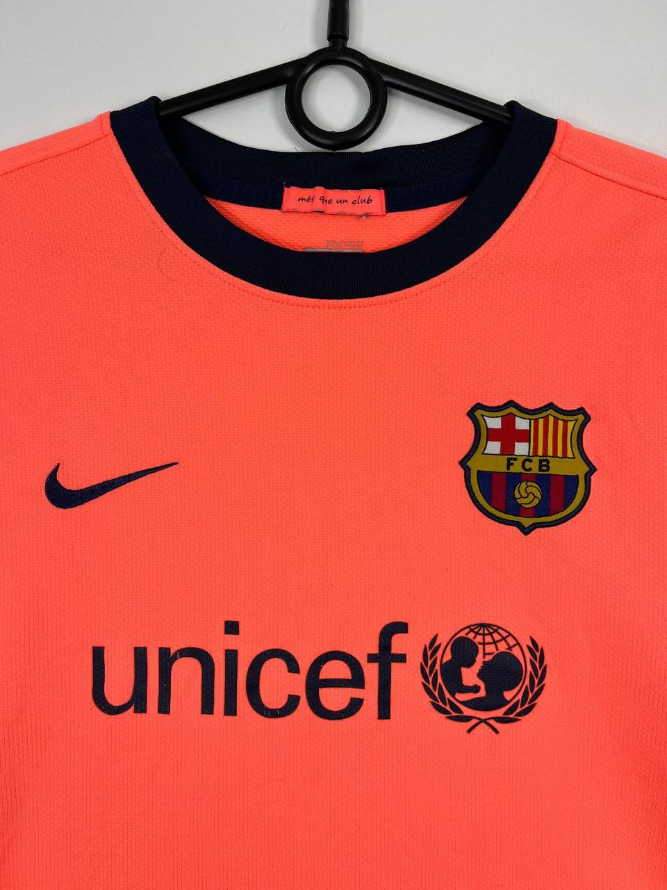 Nike Barcelona 2010 2011 Away Football Shirt Jersey Nike Size S Size US S / EU 44-46 / 1 - 2 Thumbnail