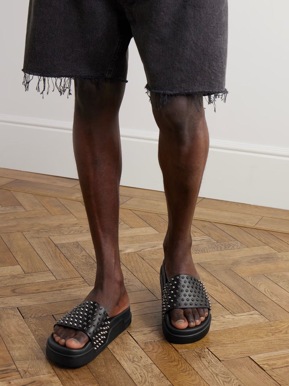 Christian Louboutin o1bcso1str1024 Sandal in Black Size US 8 / EU 41 - 6 Thumbnail