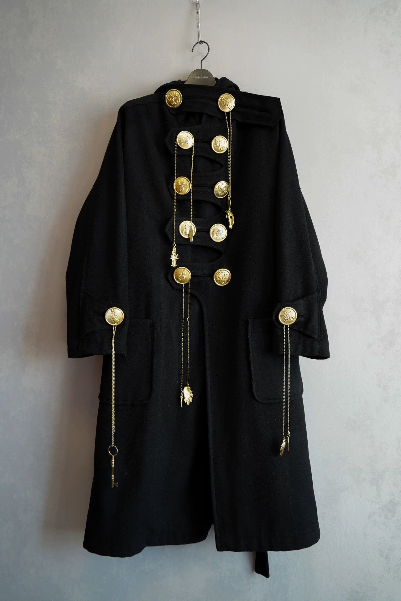 Yohji Yamamoto Yohji Yamamoto 19AW Hooded Coat Gold Buttons 8 Accs 1 Size US S / EU 44-46 / 1 - 1 Thumbnail