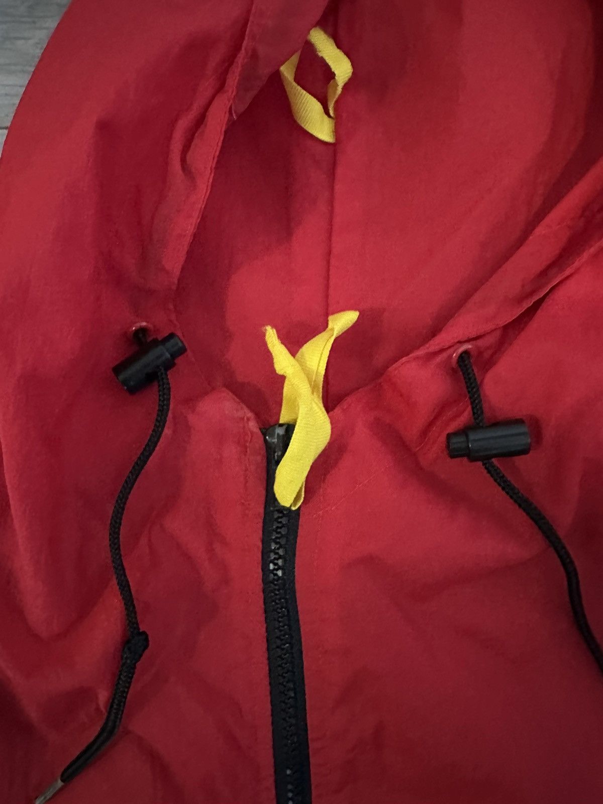 Marlboro 90s Marlboro Adventure Team Red Black Retro Windbreaker Size US L / EU 52-54 / 3 - 5 Thumbnail