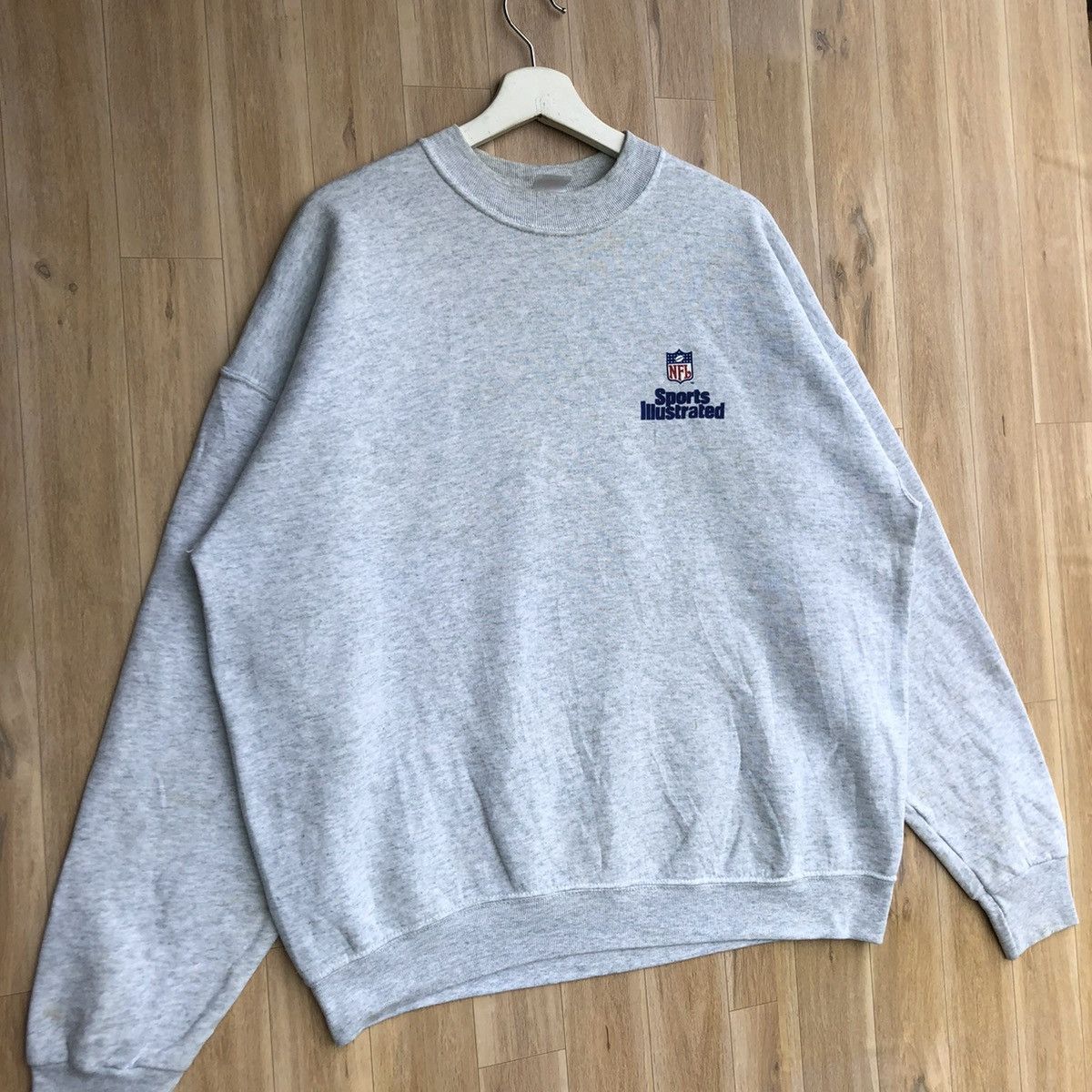 NFL × Vintage Vintage NFL Illustrated Sports Sweatshirt Size US XL / EU 56 / 4 - 2 Thumbnail