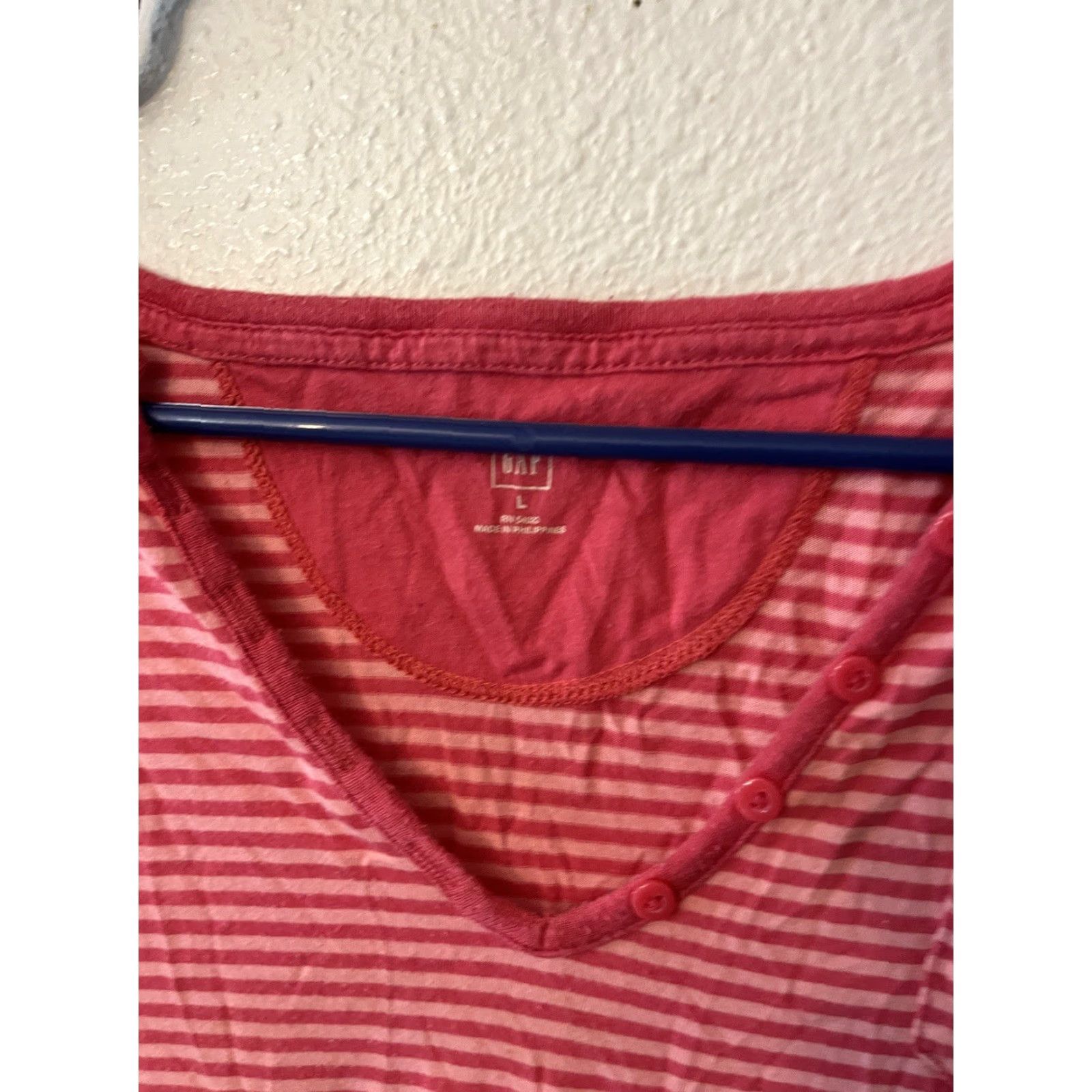 Gap VINTAGE Gap Pink Striped Henley Solid T-Shirt 3/4 Sleeve Women L Adult Ladies Pink 90s Concert Style Mens Womens Boys Girls Size L / US 10 / IT 46 - 3 Thumbnail