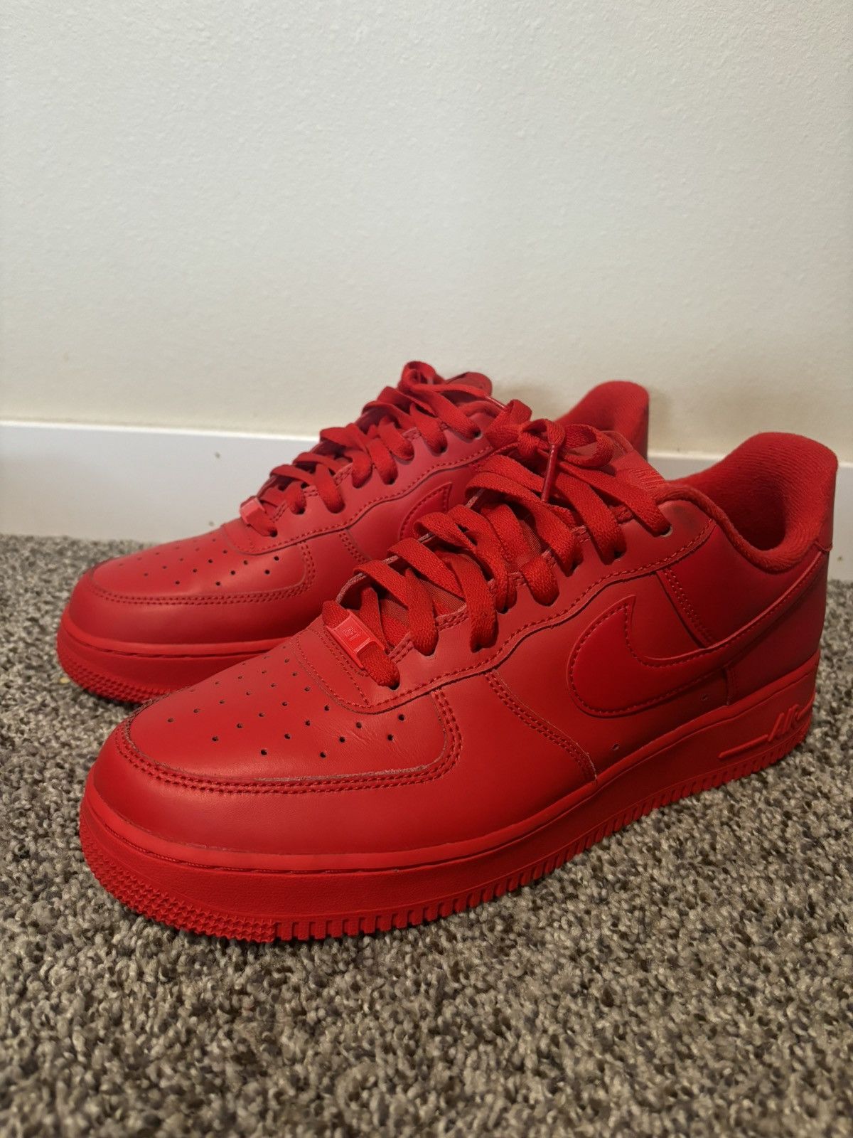 Nike Air Force 1 Low Triple Red