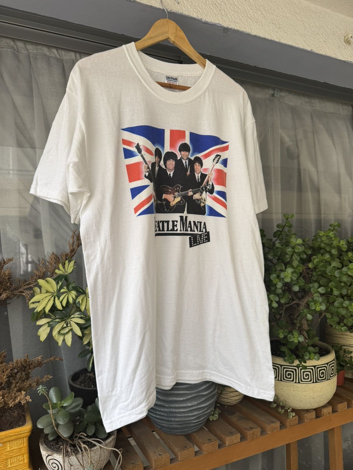 Band Tees Rare Vintage 00’s BeatleMania Live tribute Size US L / EU 52-54 / 3 - 5 Thumbnail
