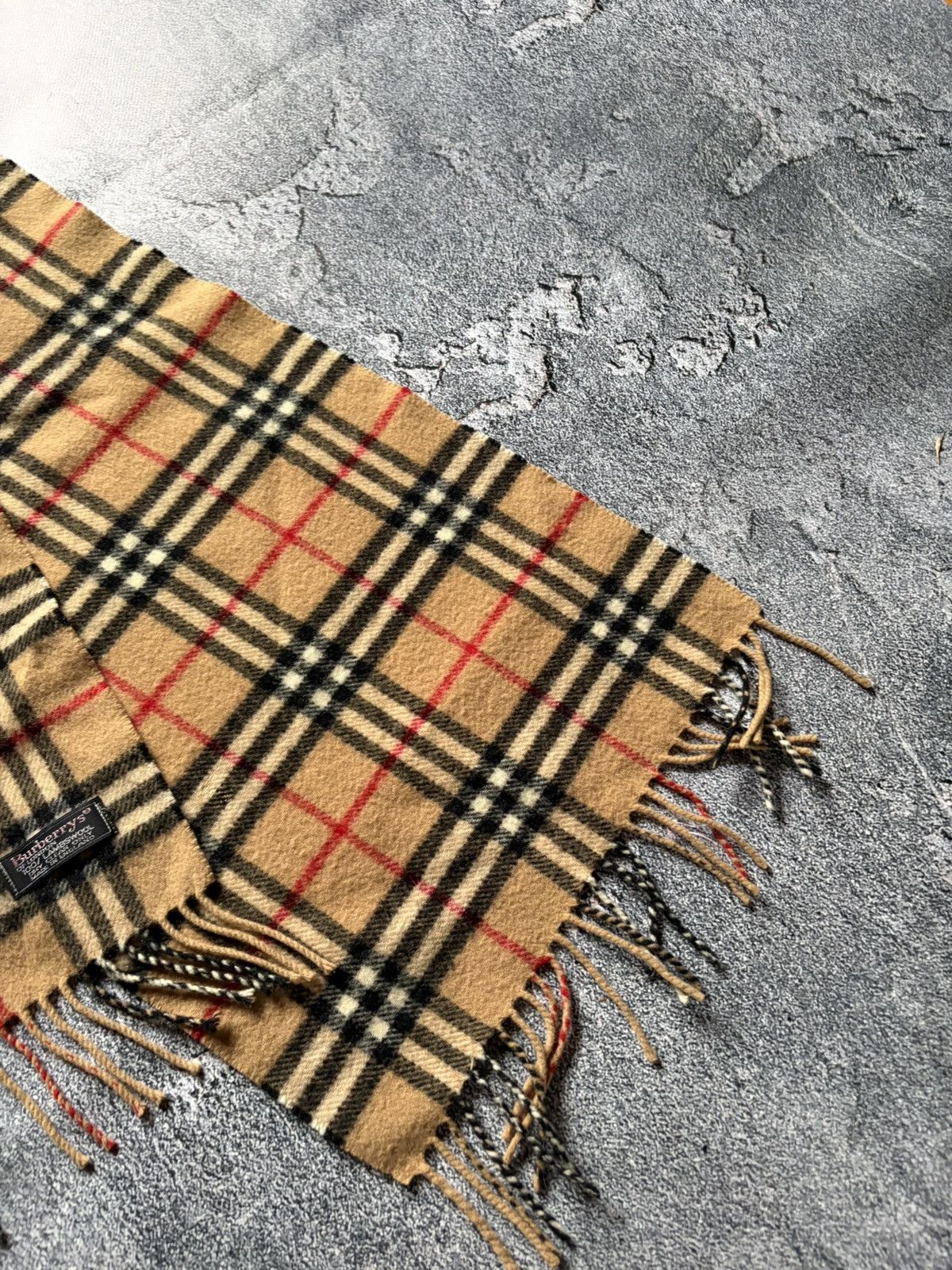 Burberry Vintage Burberrys Scarf/Muffler/Neckwear Size ONE SIZE - 3 Thumbnail