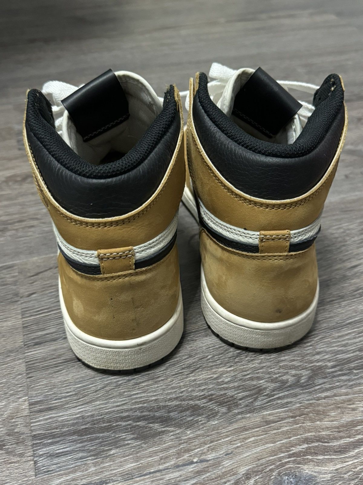Jordan Brand Air jordan 1 retro high Rookie of the year Size US 8.5 / EU 41-42 - 7 Thumbnail
