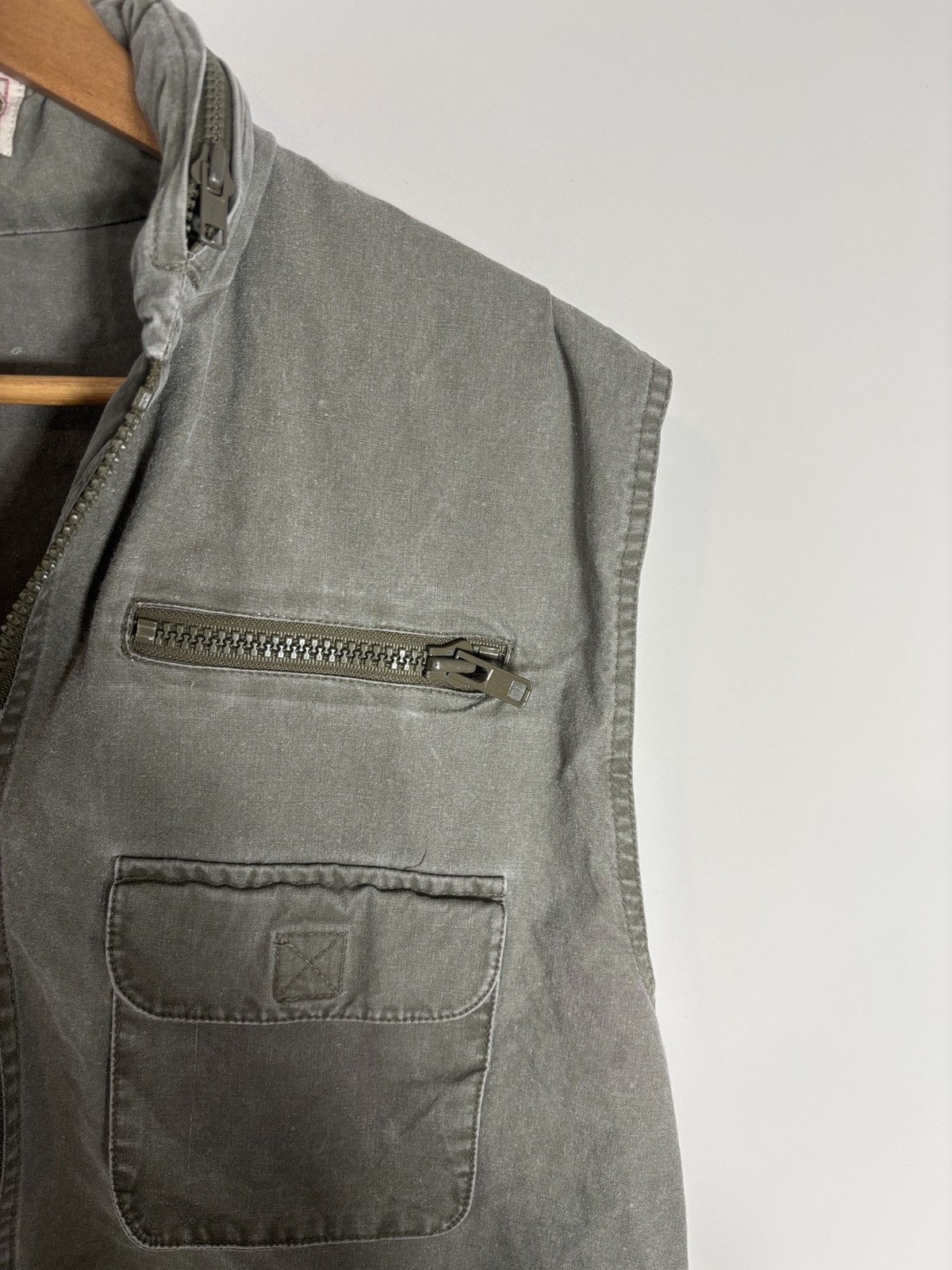 Banana Republic Vintage Banana Republic Vest Fisherman Safari Flaws Size L Size US L / EU 52-54 / 3 - 3 Thumbnail