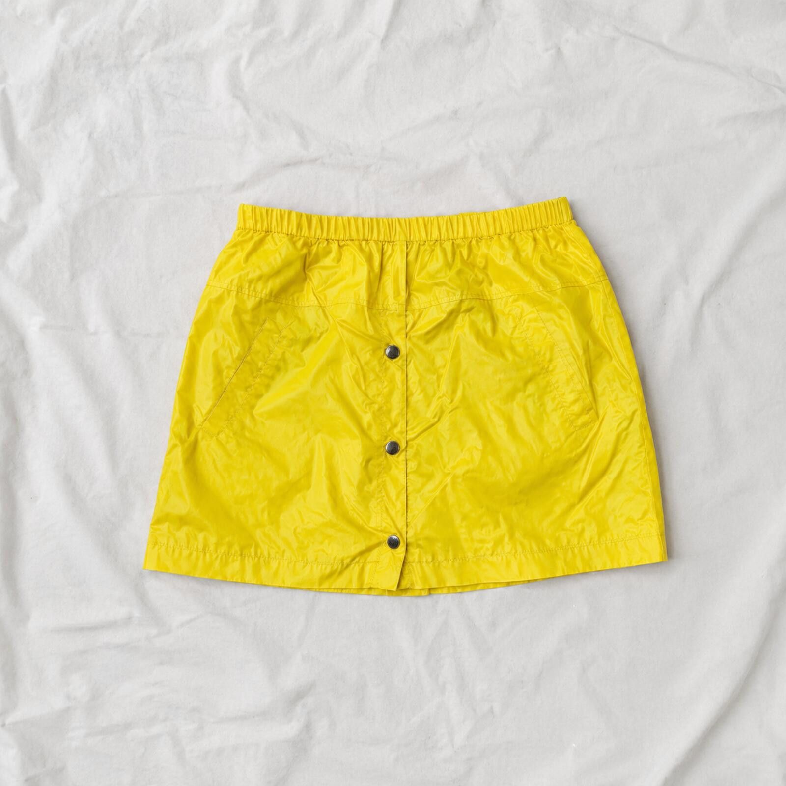 Forever 21 Forever 21 Yellow Raincoat Mini Skirt Y2K Womens Medium Size 32" / US 10 / IT 46 - 1 Thumbnail