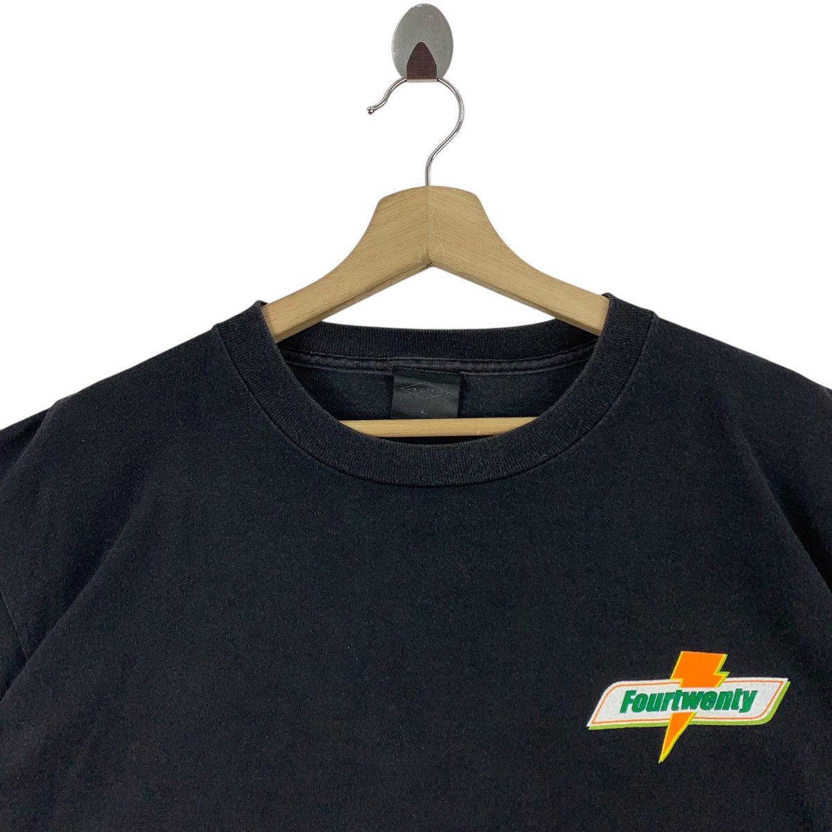 Band Tees × Japanese Brand FOURTWENTY GATORADE parody design band tees Size US L / EU 52-54 / 3 - 3 Thumbnail
