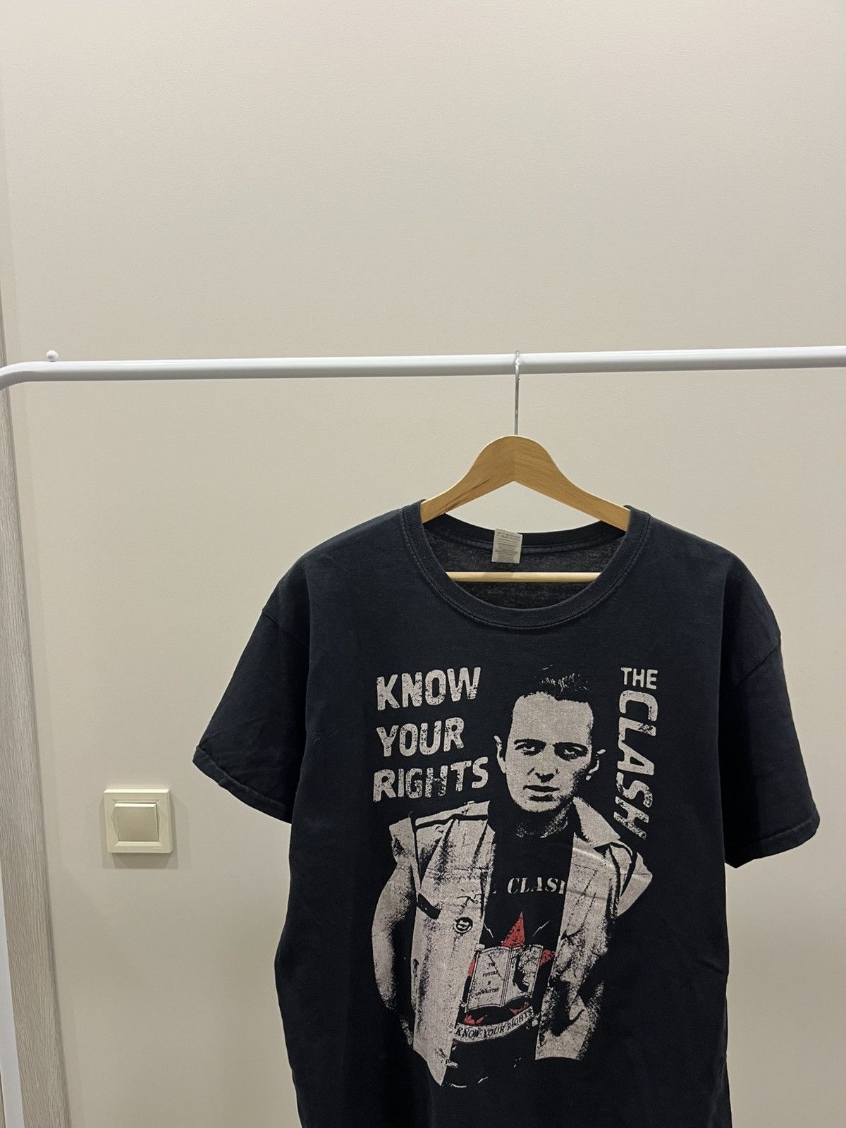 Band Tees Vintage Y2K Johnny Cash The Man in Black T-shirt Size US L / EU 52-54 / 3 - 2 Thumbnail