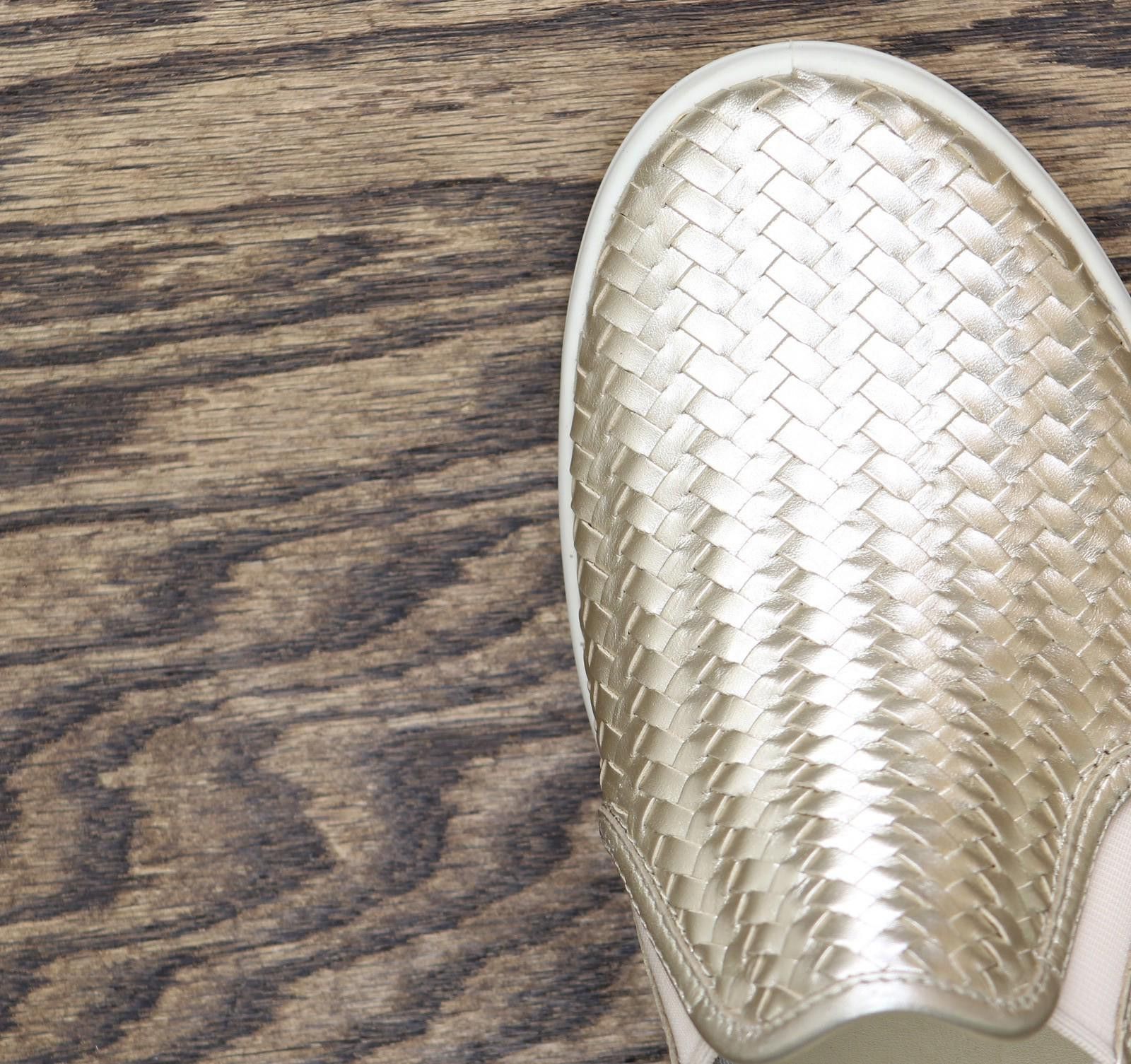 Ecco Ecco 7 Slip On 2.0 Sneaker White / Gold Eur 38 (us 7-7.5) Size US 7 / IT 37 - 7 Thumbnail