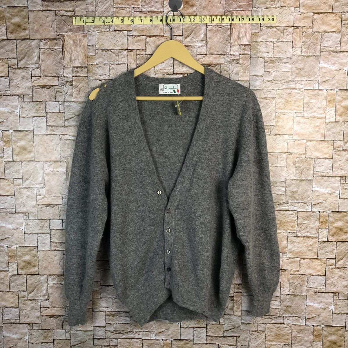 Benetton Grey vintage Cardigan #A370