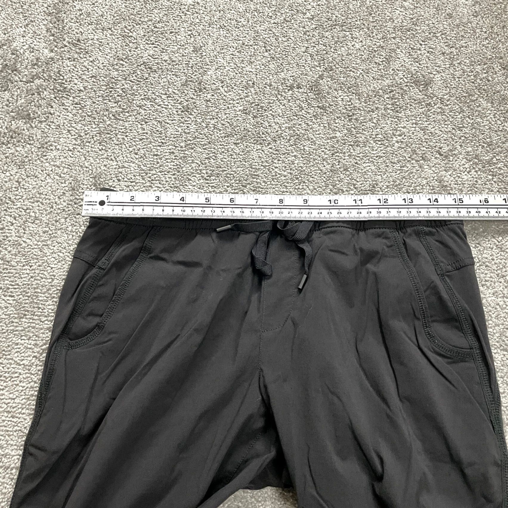 Eddie Bauer Eddie Bauer Womens Cropped Pants Capri Solid Black Hiking Comfort 30x23 4 Size 27" / US 4 / IT 40 - 5 Thumbnail