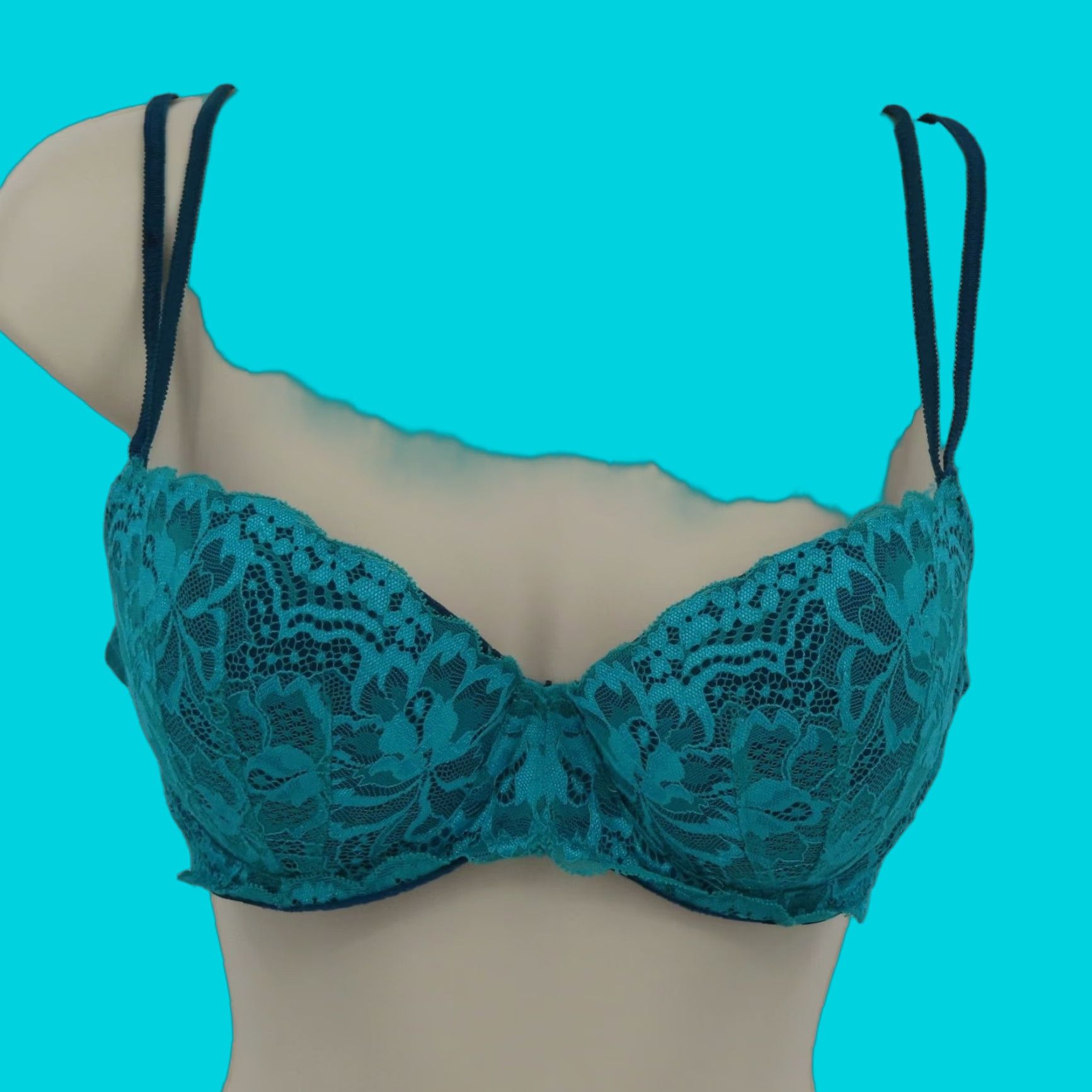 Vintage PINK Victoria's Secret 34D Date Push Up Floral Flower Lace Padded Underwire Bra Size ONE SIZE - 1 Thumbnail