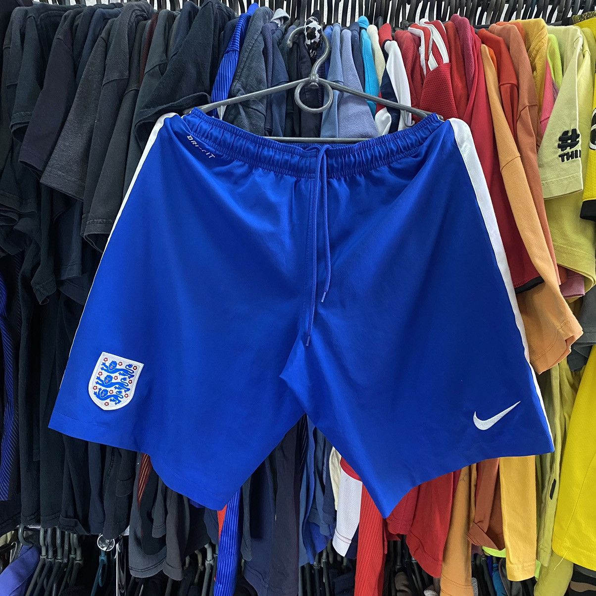 Vintage Vintage Nike FC England National Football team shorts Size US 32 / EU 48 - 1 Thumbnail