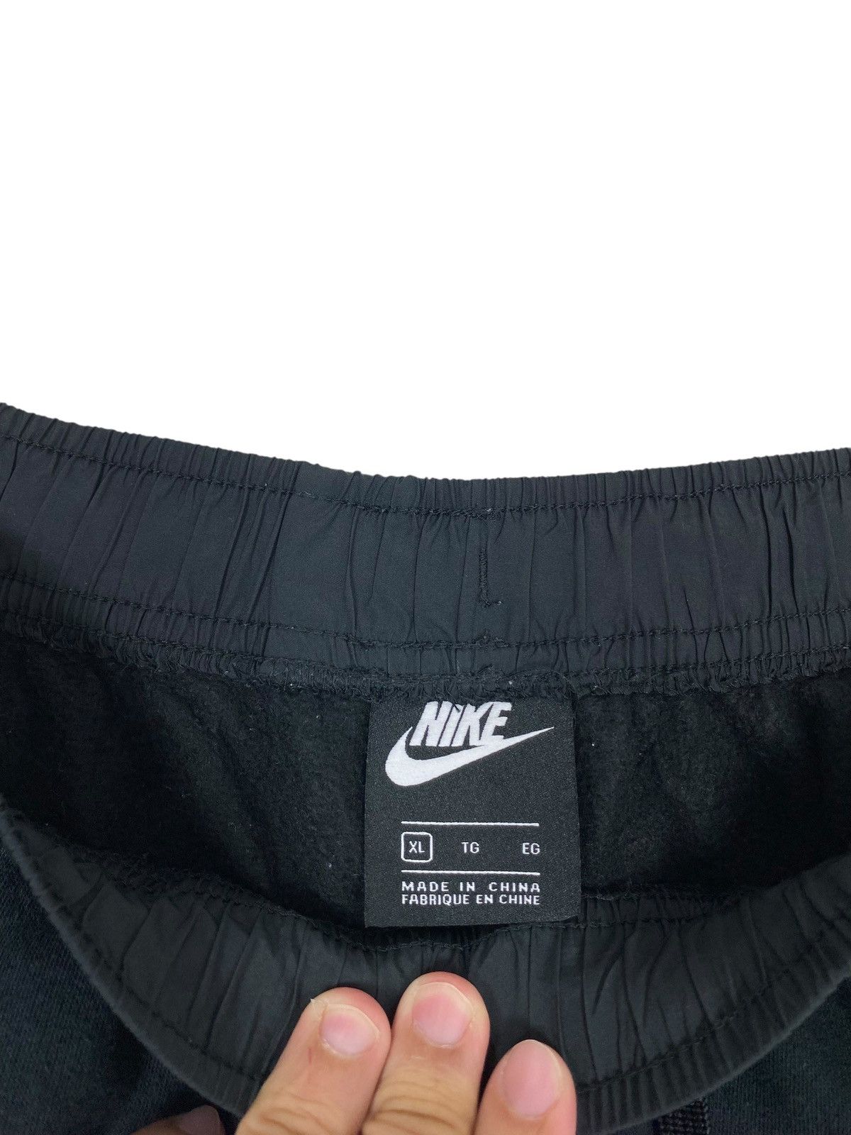 Nike Rare‼️ Nike Side Tape Logo Sweatpants Size US 31 - 5 Thumbnail