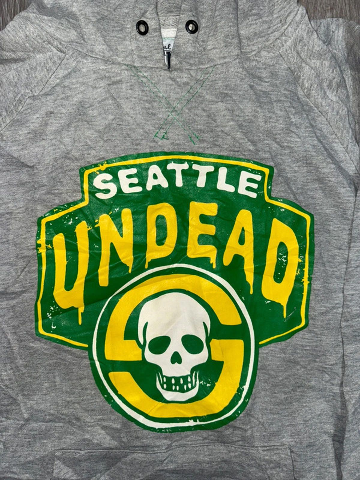 Vintage eattle Undead "Legends" Hoodie - Men's Size Medium Size US M / EU 48-50 / 2 - 2 Thumbnail