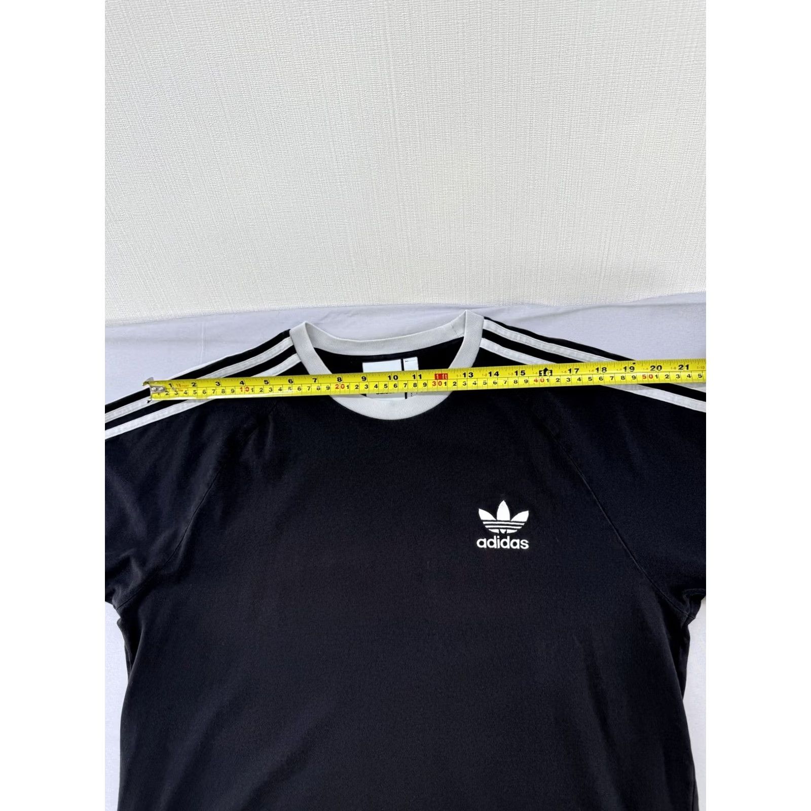 Adidas Adidas Black 3-Stripes T-Shirt L Unisex Size US L / EU 52-54 / 3 - 6 Thumbnail