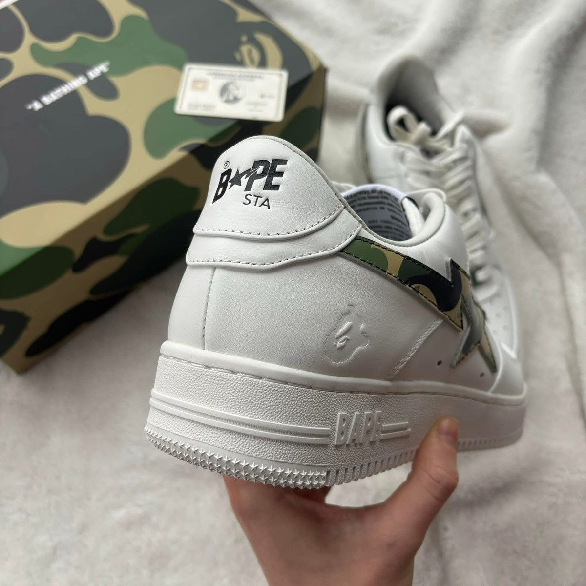 Bape Bape Sta White/Camo Classic Sneakers Size US 13 / EU 46 - 5 Thumbnail
