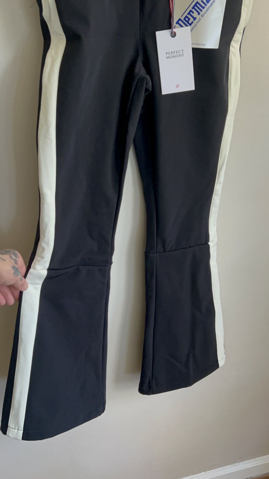 Perfect Moment Perfect Moment Stretch Ski Jumpsuit Size 32" / US 10 / IT 46 - 10 Thumbnail