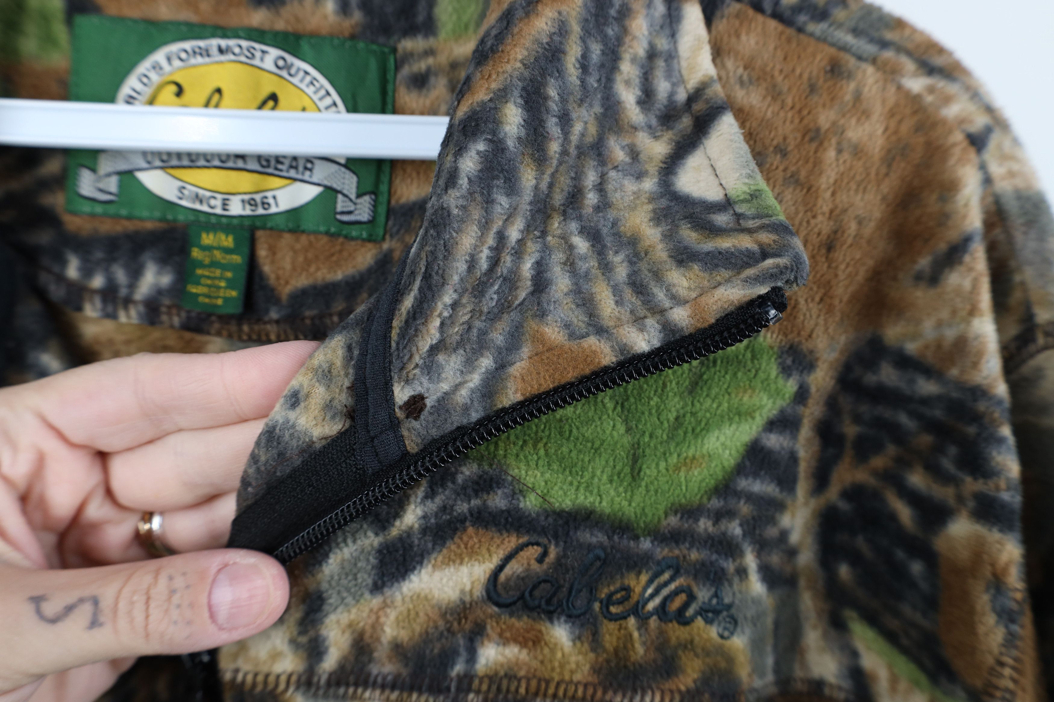 Cabelas Vintage Cabelas Spell Out Camouflage Full Zip Fleece Jacket Size US M / EU 48-50 / 2 - 5 Thumbnail