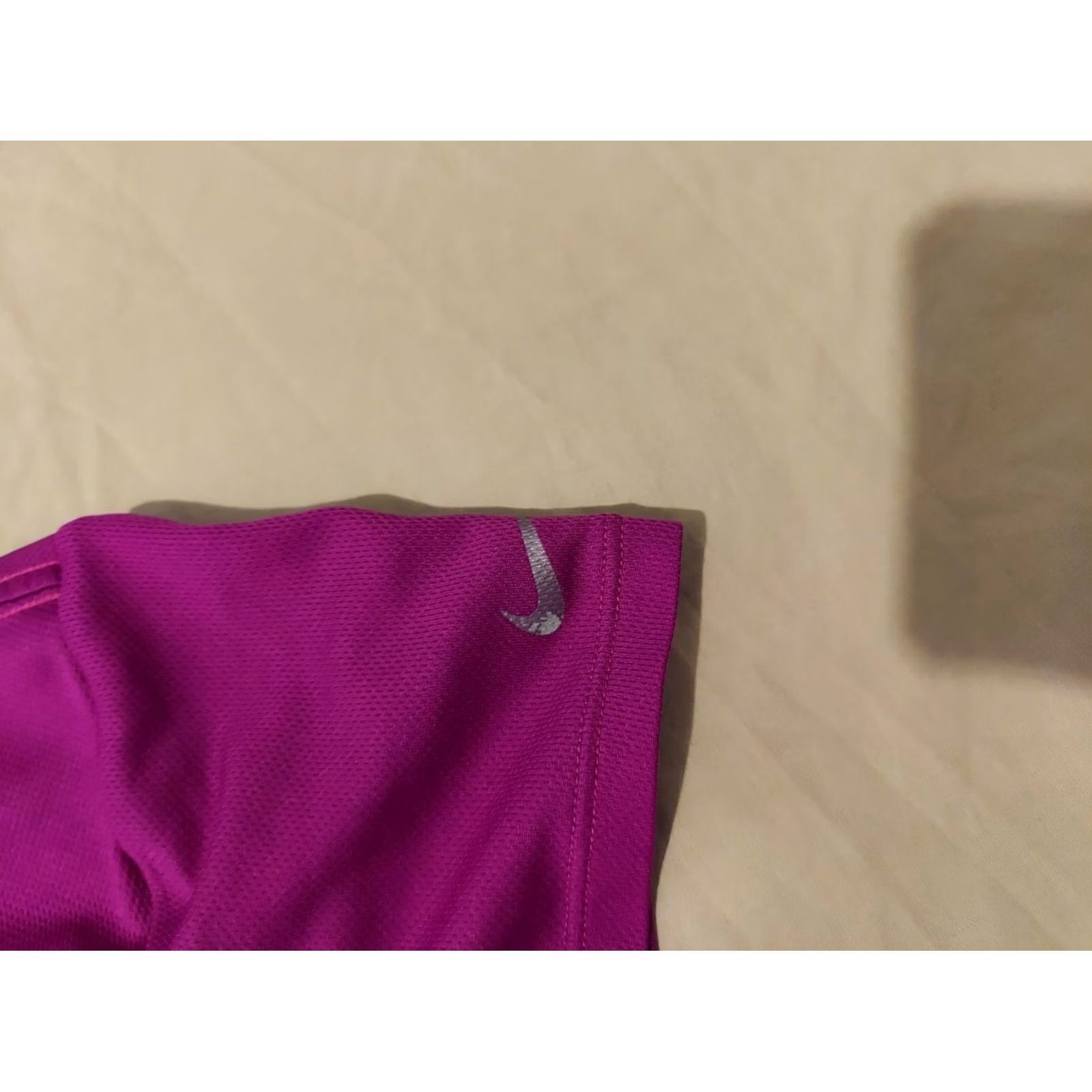 Nike Womens Nike Shirt Small Purple Athletic Gym Workout Size S / US 4 / IT 40 - 2 Thumbnail