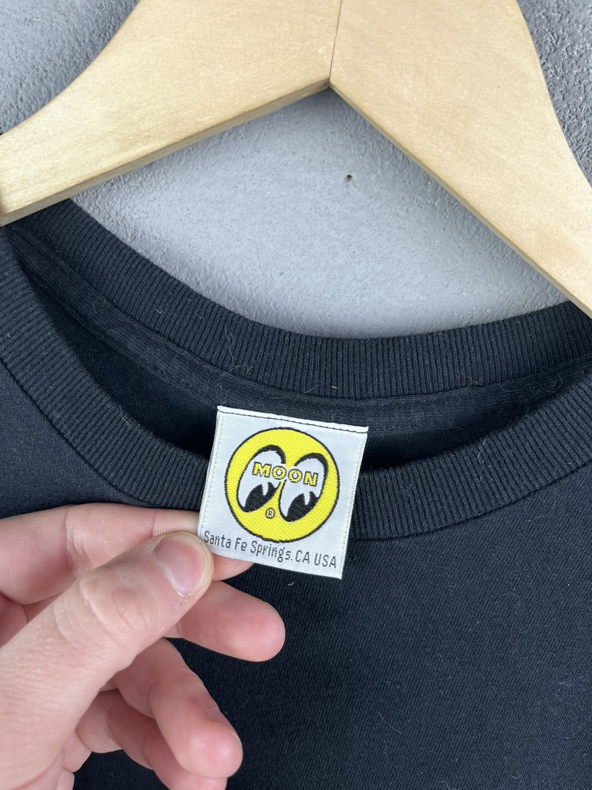 Vintage Men's Mooneyes Moon Equipped Classic Logo T-Shirt Black Size US M / EU 48-50 / 2 - 6 Thumbnail