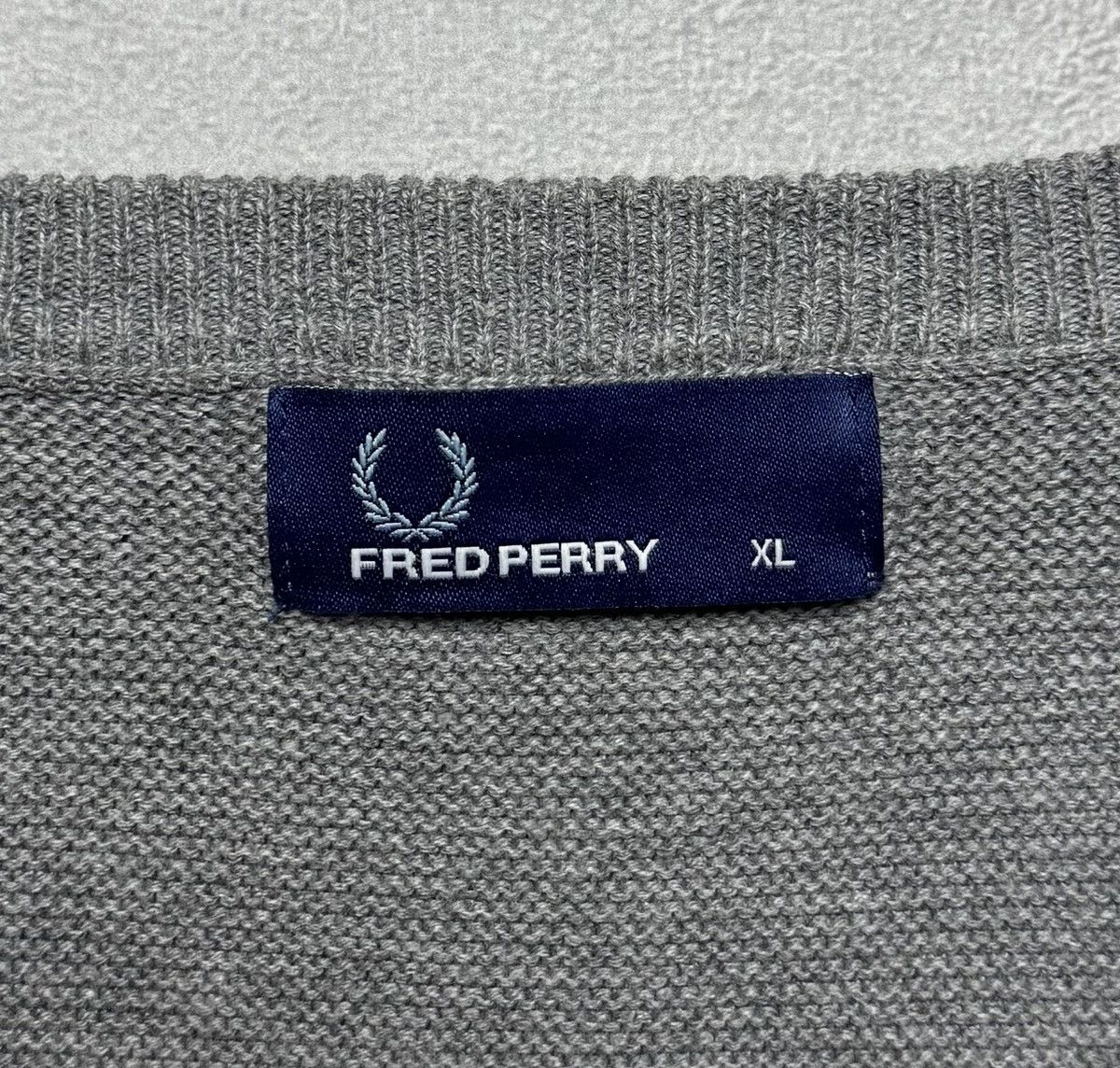 Fred Perry Fred Perry Cotton Knit V-neck Sweater Small Logo Size US XL / EU 56 / 4 - 9 Thumbnail