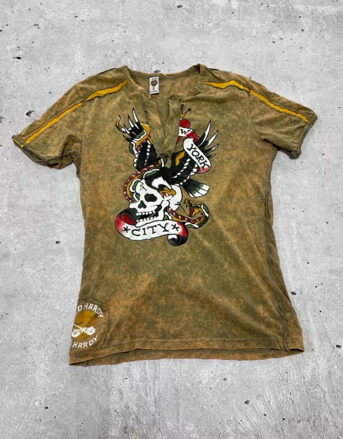 Ed Hardy × Vintage ed hardy vintage t shirt printed Yk2 woman's Size L / US 10 / IT 46 - 1 Thumbnail