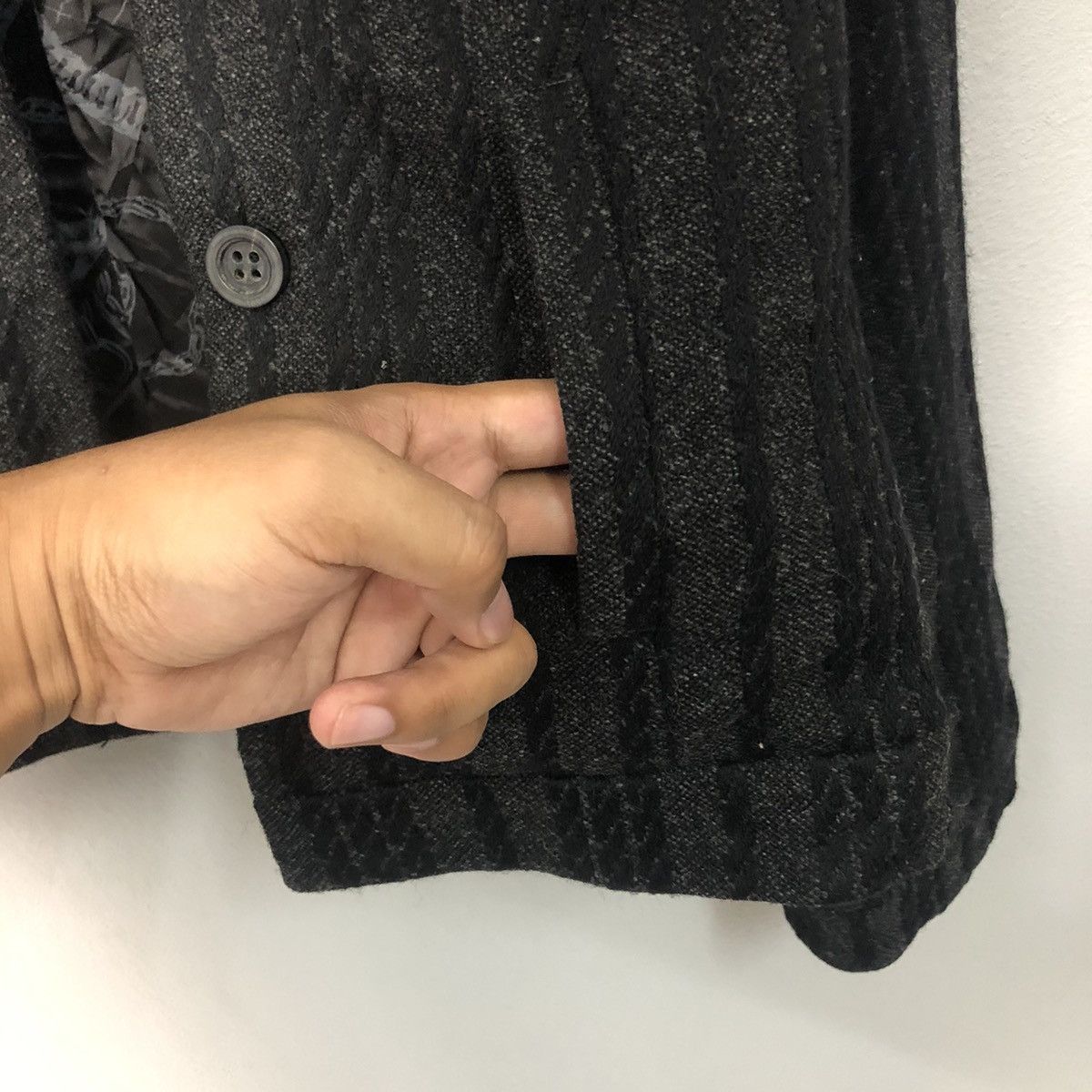 10 Corso Como × Comme des Garcons Vintage Comme Des Garcons X Bernhard Willhelm Crop Top Size S / US 4 / IT 40 - 11 Thumbnail