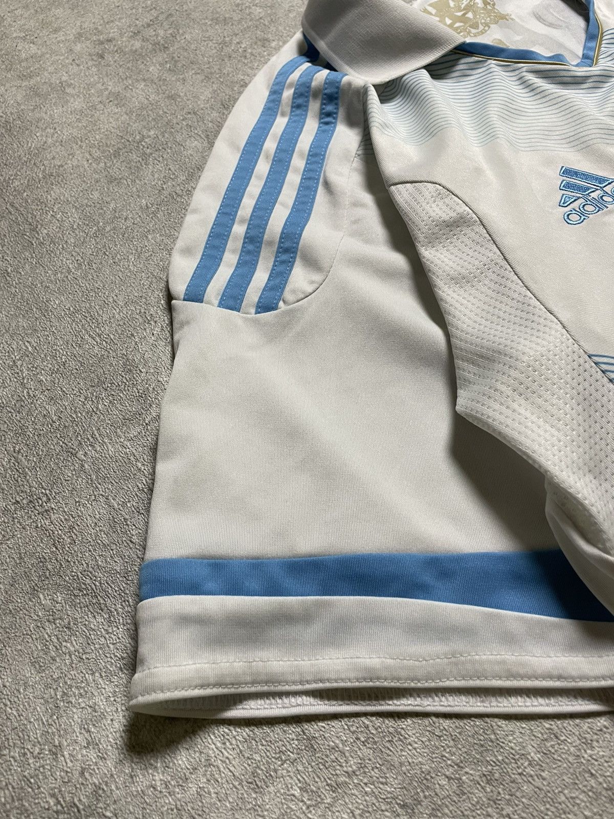 Adidas Olympique Marseille 2010/11 Home Jersey – Rémy SOCCER JERSEY Size US L / EU 52-54 / 3 - 6 Thumbnail