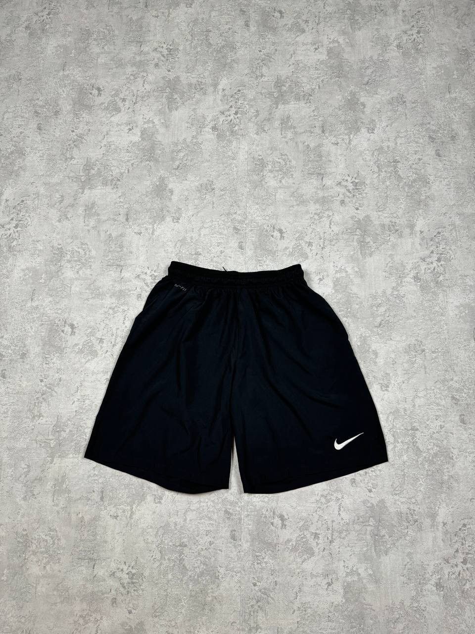 Nike Nike Black Shorts Size L-XL Size US 35 - 1 Thumbnail