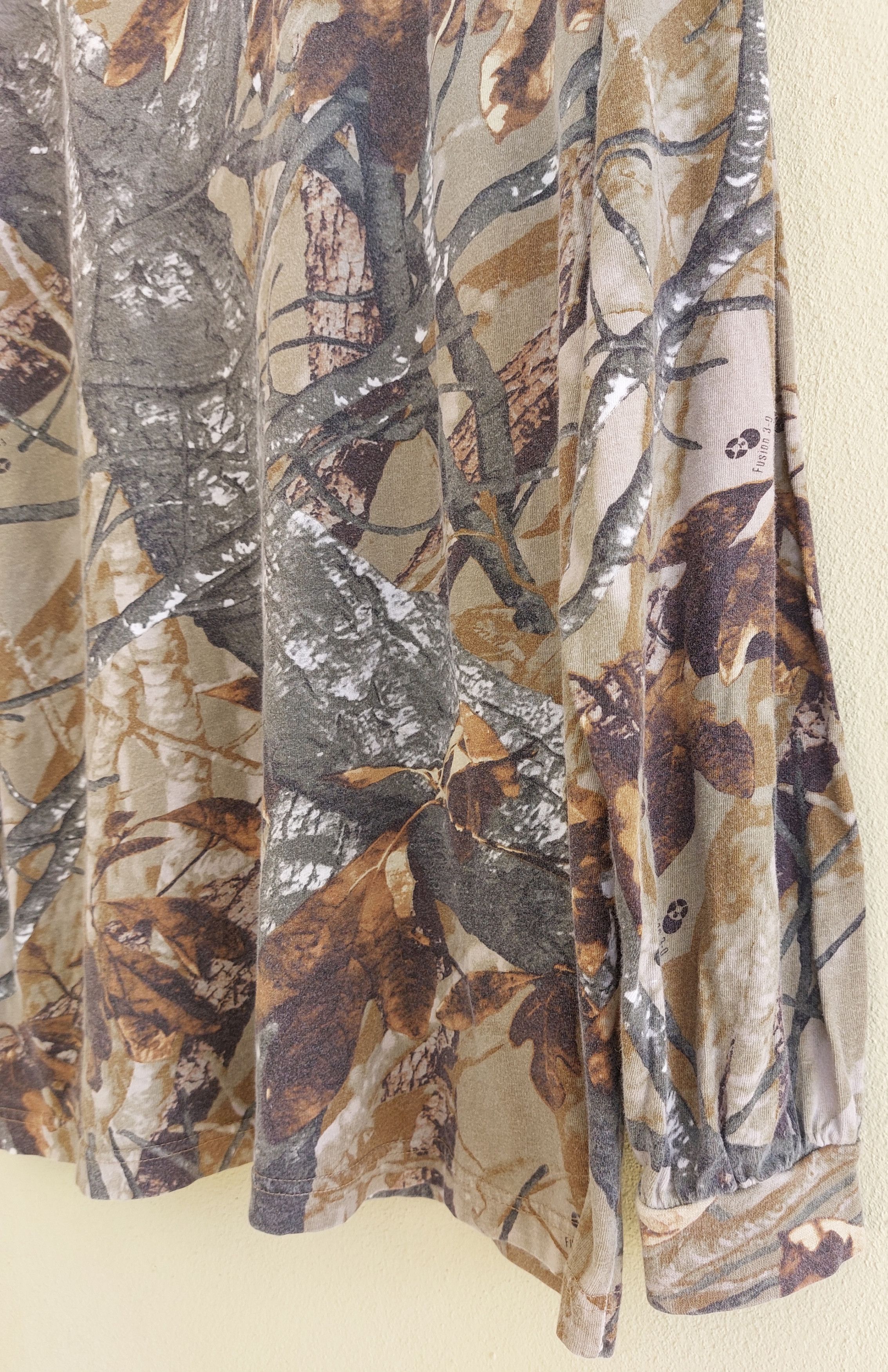 Other OUTFITTERS RIDGE camo long sleeve pocket tee Size US M / EU 48-50 / 2 - 8 Thumbnail