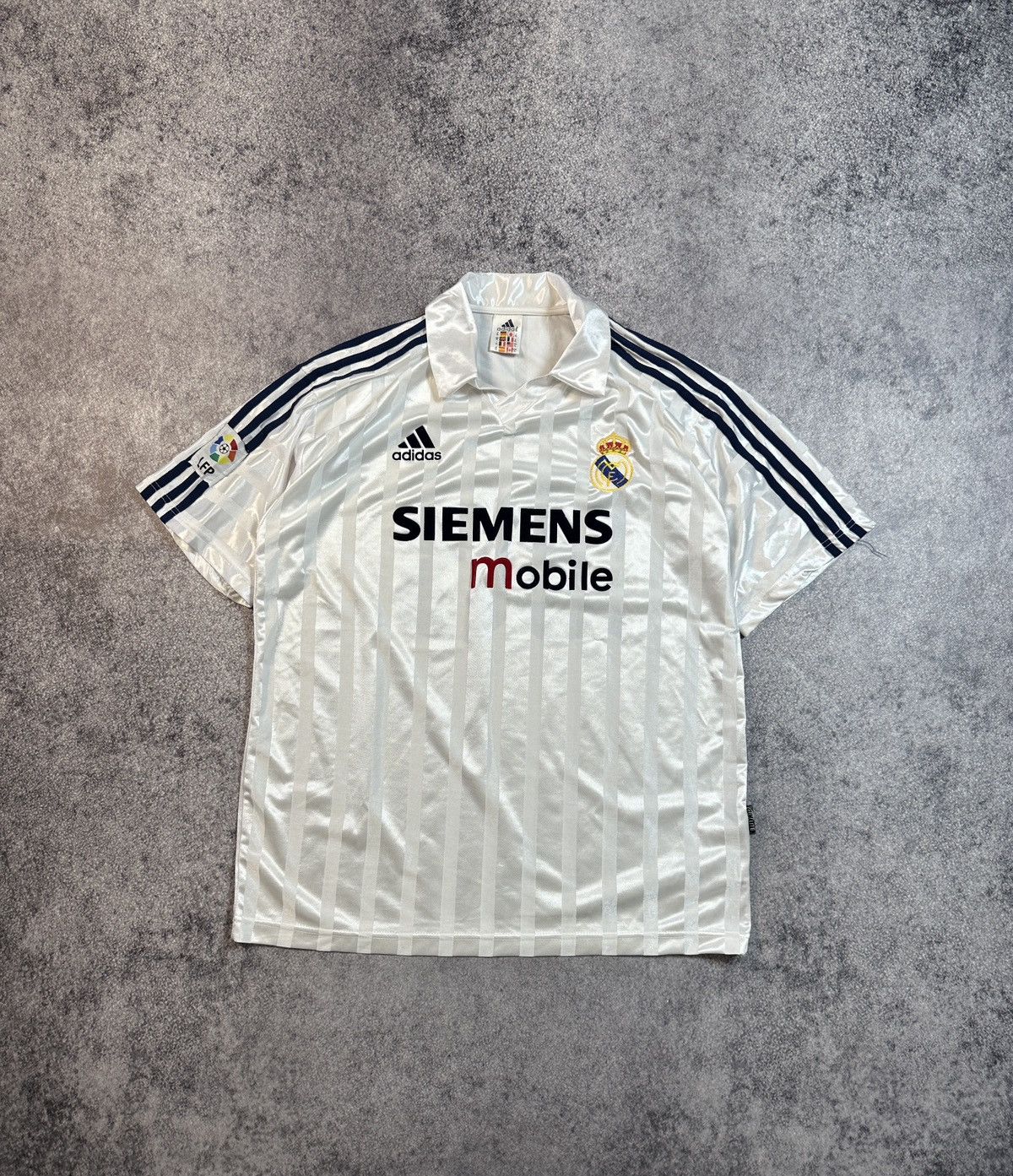 Adidas × Vintage Vintage Adidas Real Madrid 23 Beckham Blokecore Rare USA XL Size US XL / EU 56 / 4 - 3 Thumbnail