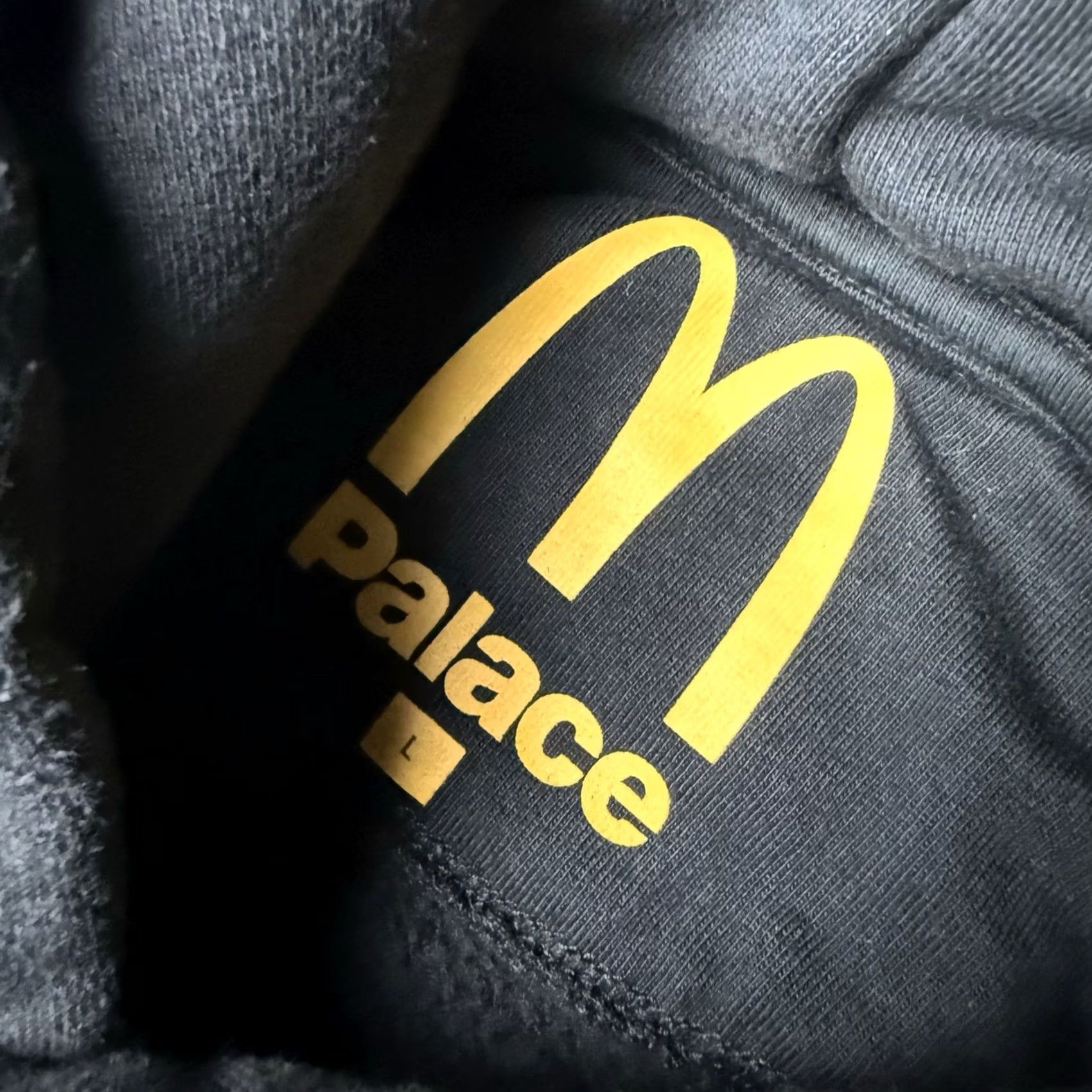 Palace Palace McDonalds Sweatshirt Hoodie Mens L Black Graphic Print Logo Pullover Crew Neck Hooded Skateboarding Jacket Type: Hoodie Size US L / EU 52-54 / 3 - 6 Thumbnail