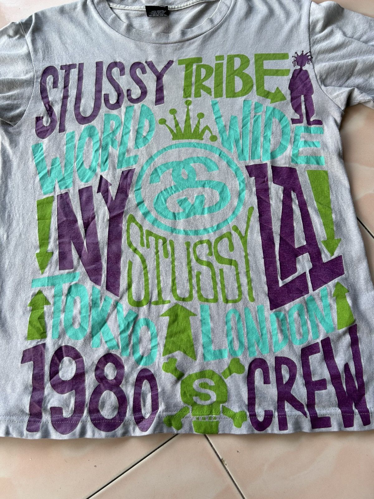 Stussy × Vintage Vintage Stussy Tribe World Wide Tshirt Size US S / EU 44-46 / 1 - 3 Thumbnail