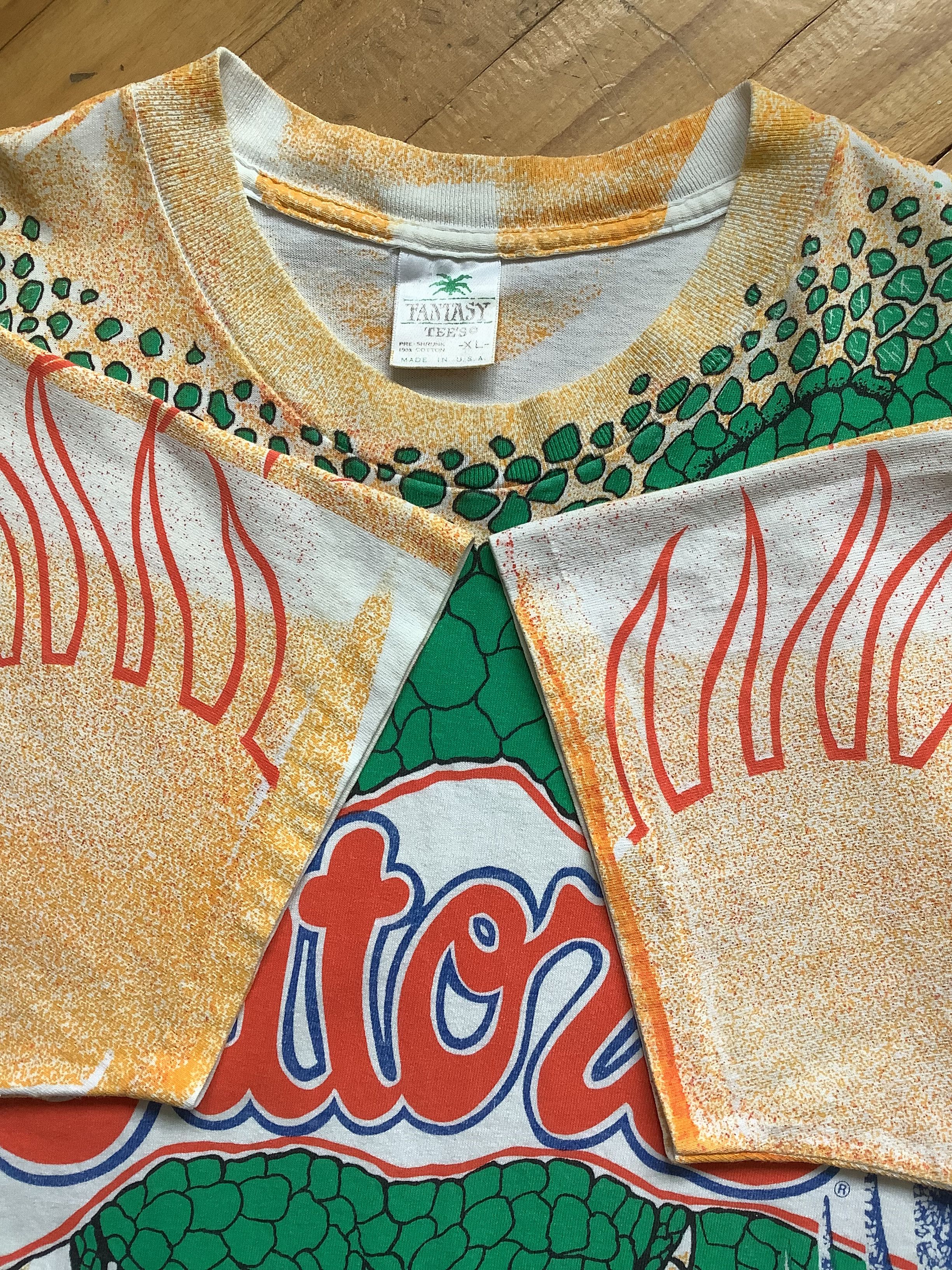 NCAA Rare 90s University of Florida Gators All Over Print T-Shirt Size US XL / EU 56 / 4 - 2 Thumbnail
